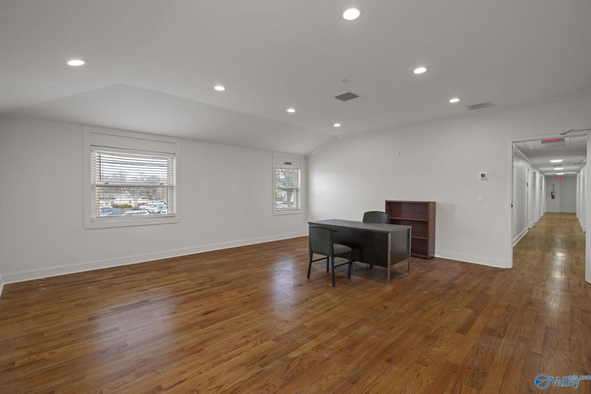 800 Clinton Avenue E