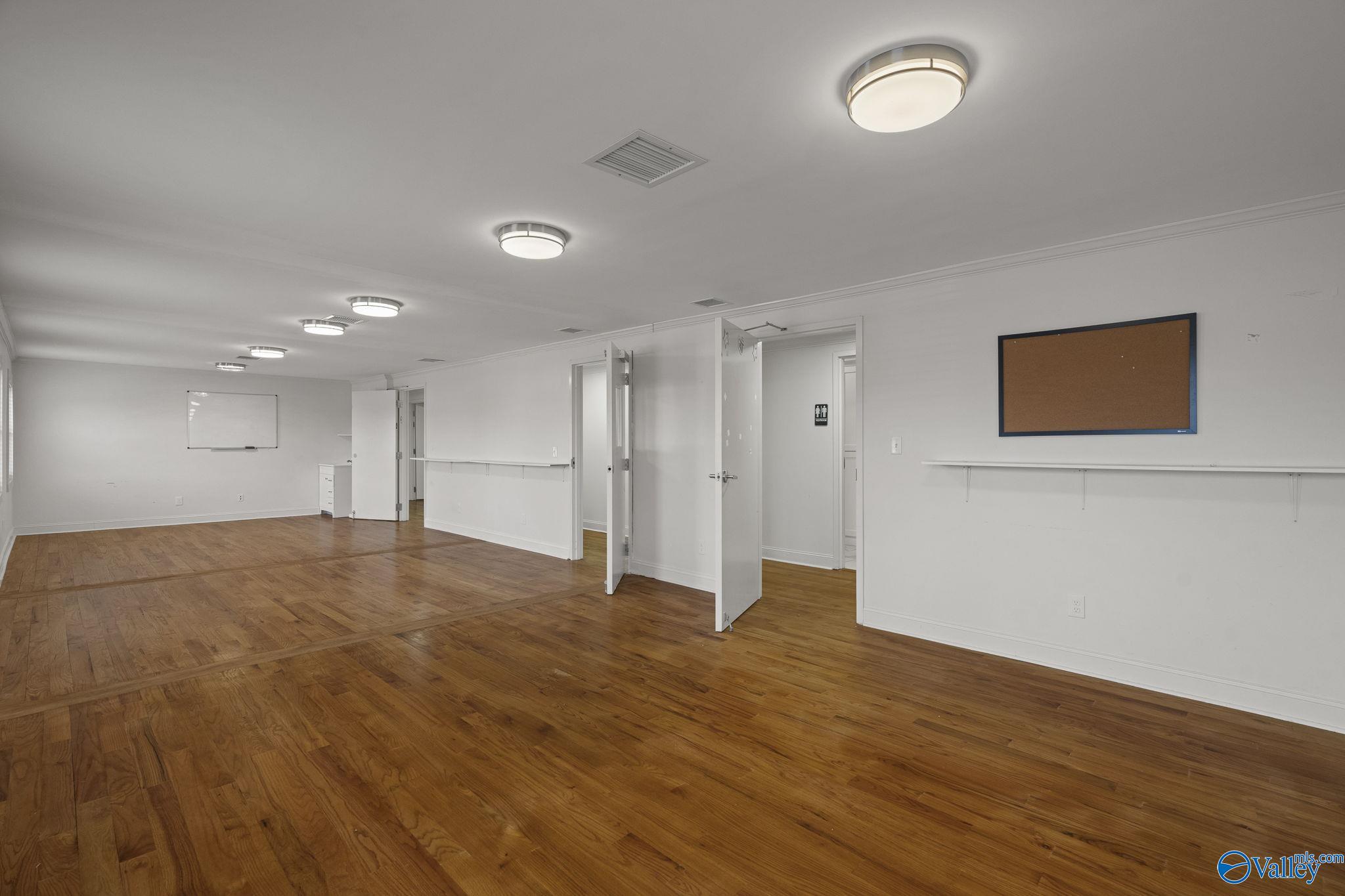 800 Clinton Avenue E