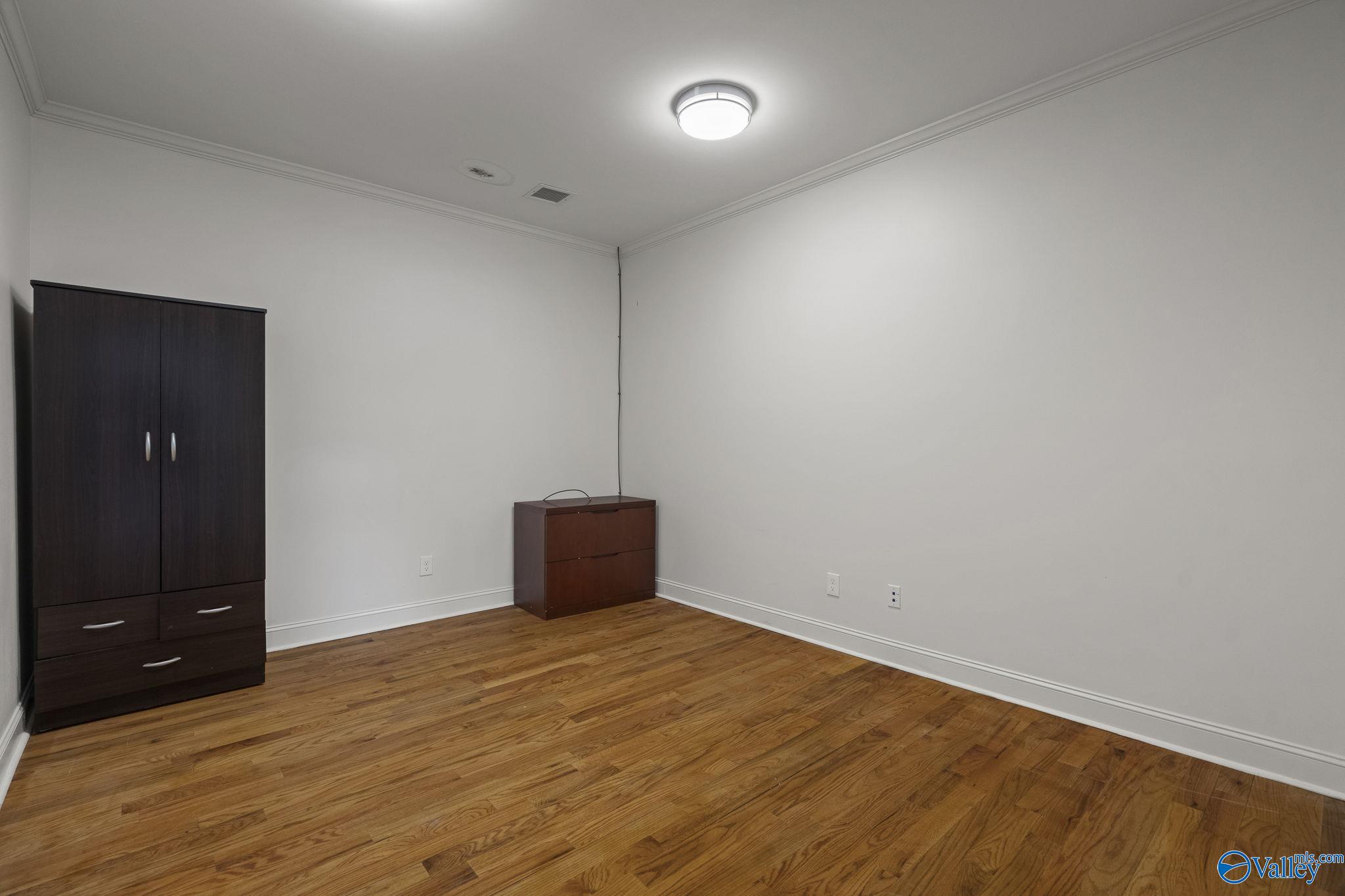 800 Clinton Avenue E