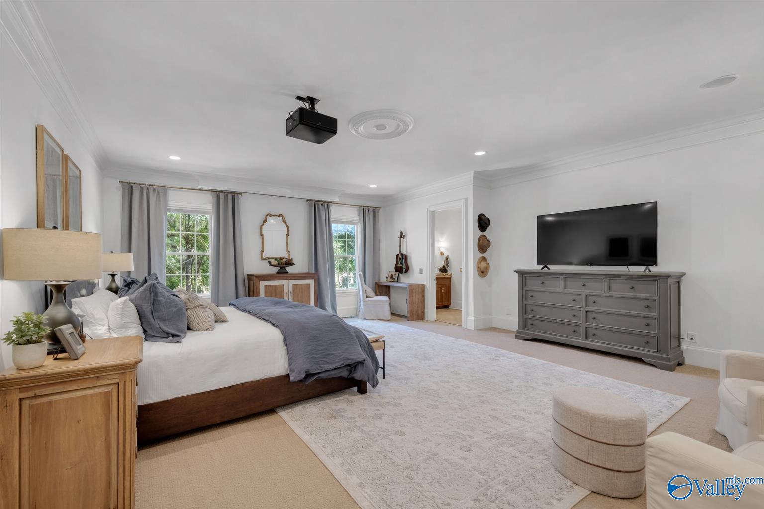 310 Cliftworth Place