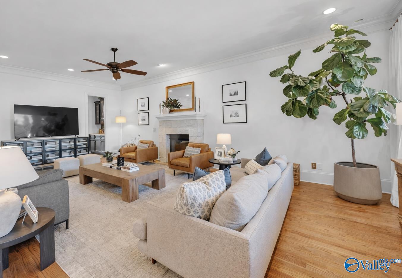 310 Cliftworth Place