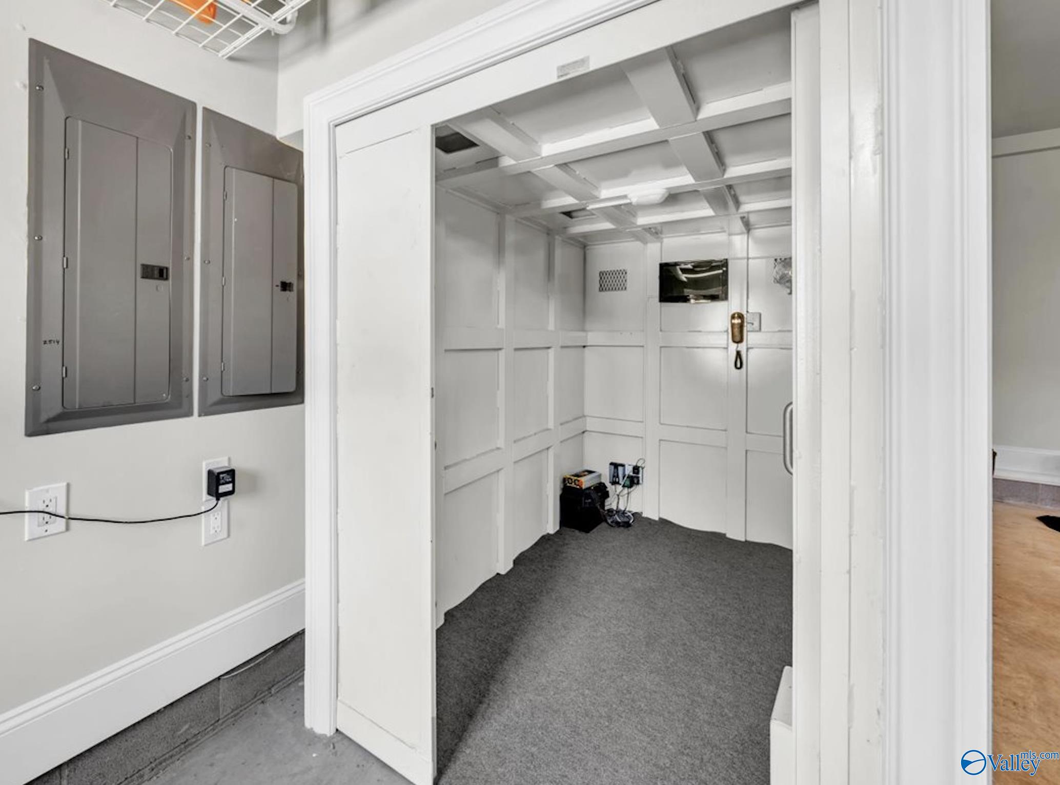 310 Cliftworth Place