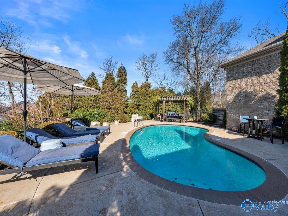 310 Cliftworth Place