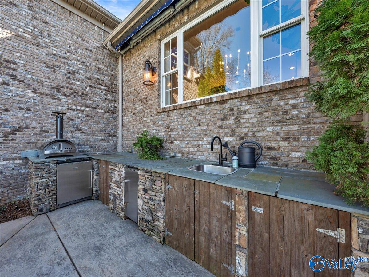 310 Cliftworth Place