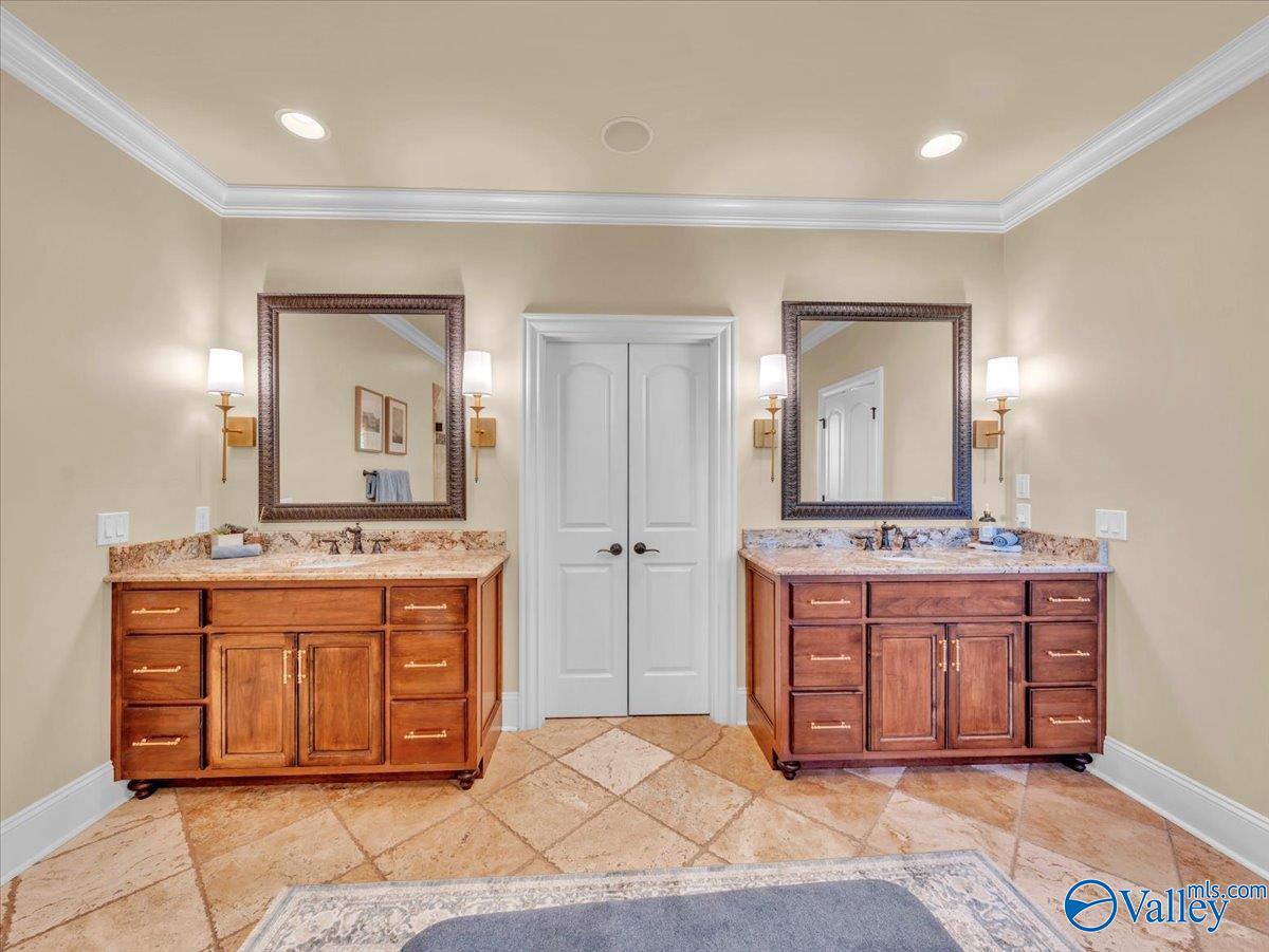 310 Cliftworth Place