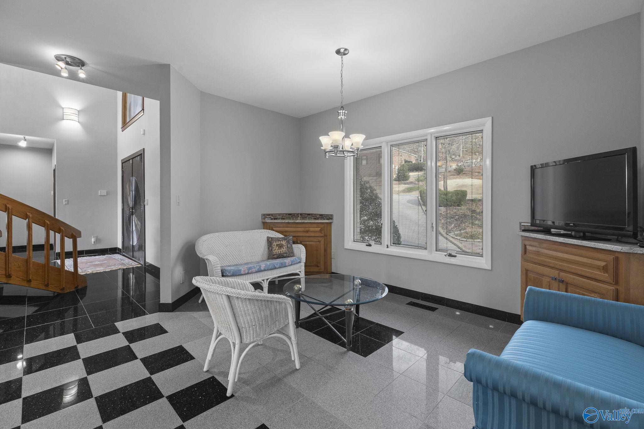 1510 Chandler Road SE