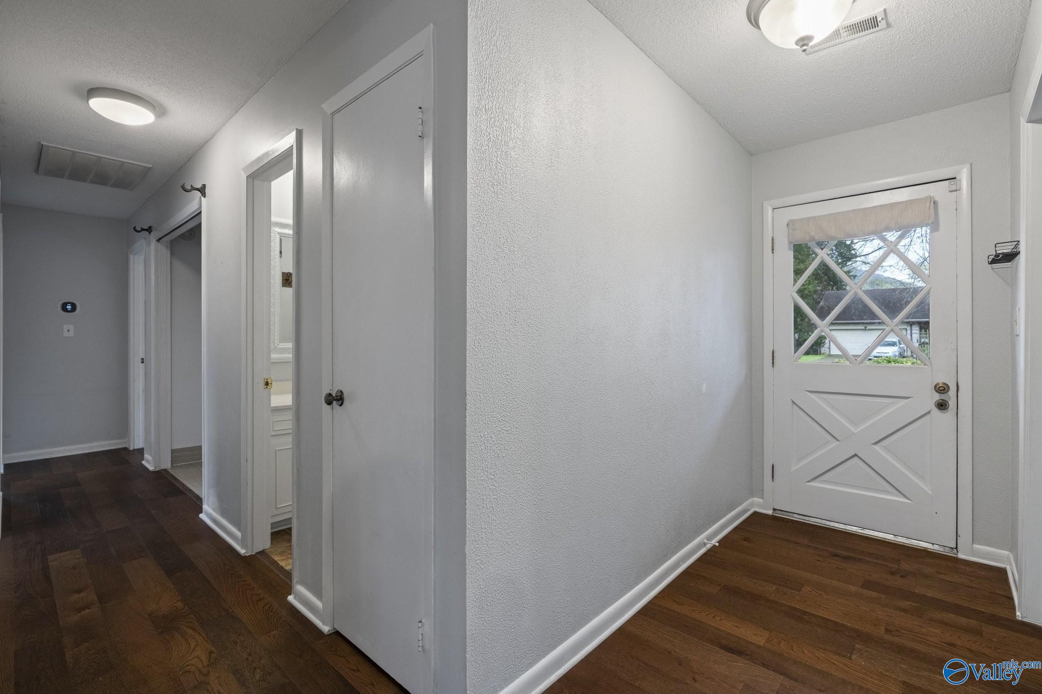 2517 Galahad Drive SE