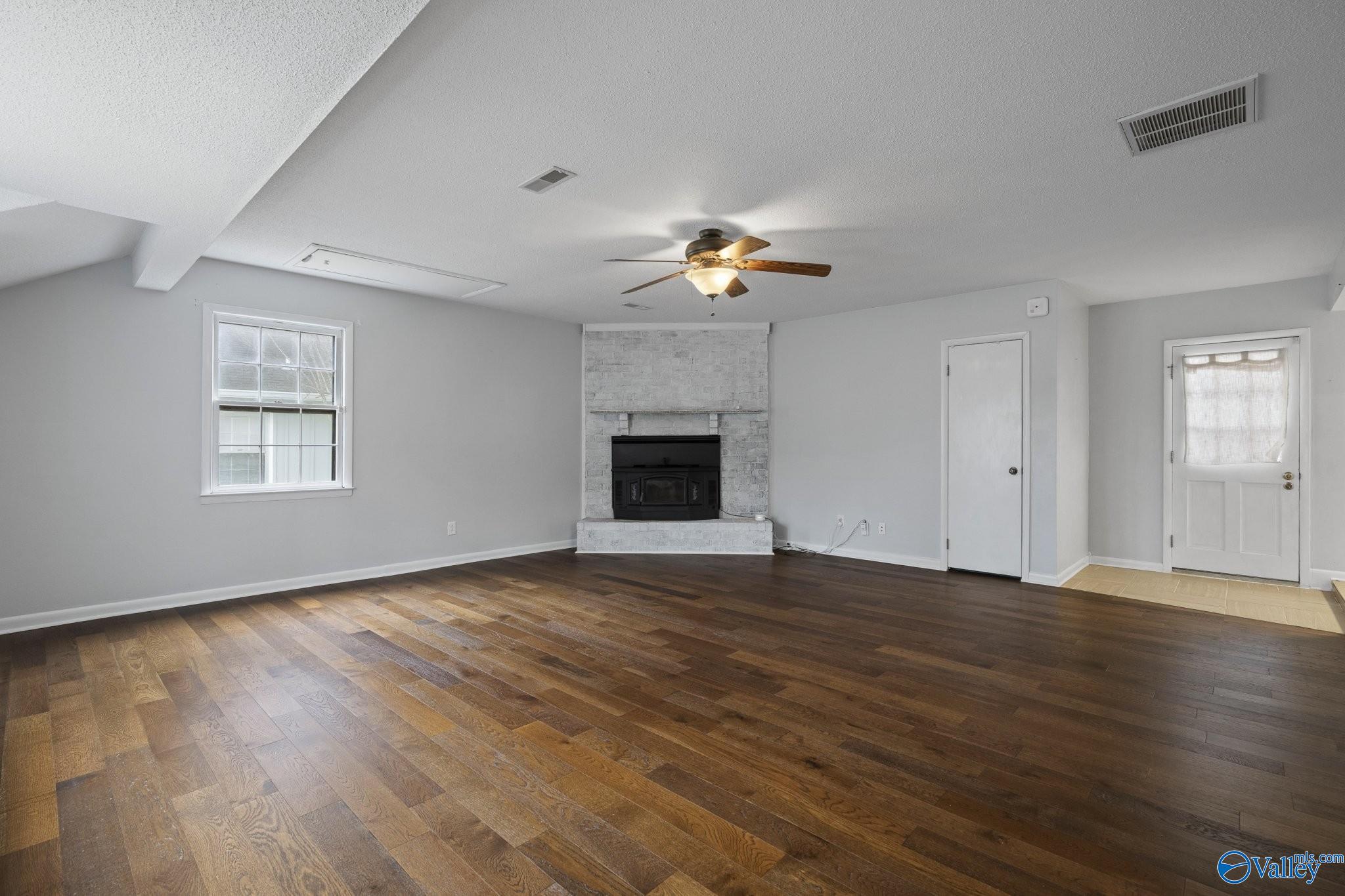 2517 Galahad Drive SE