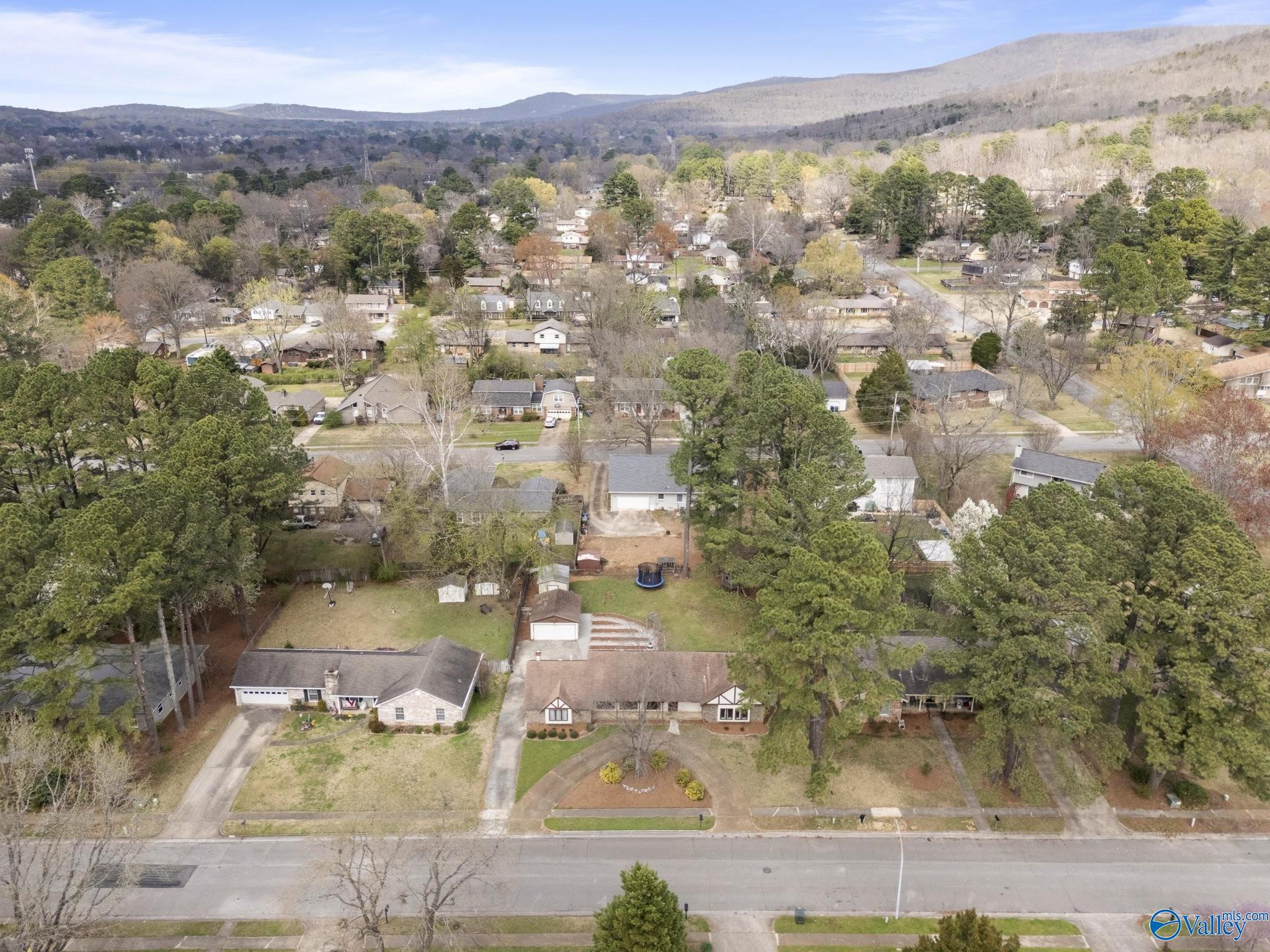 2517 Galahad Drive SE