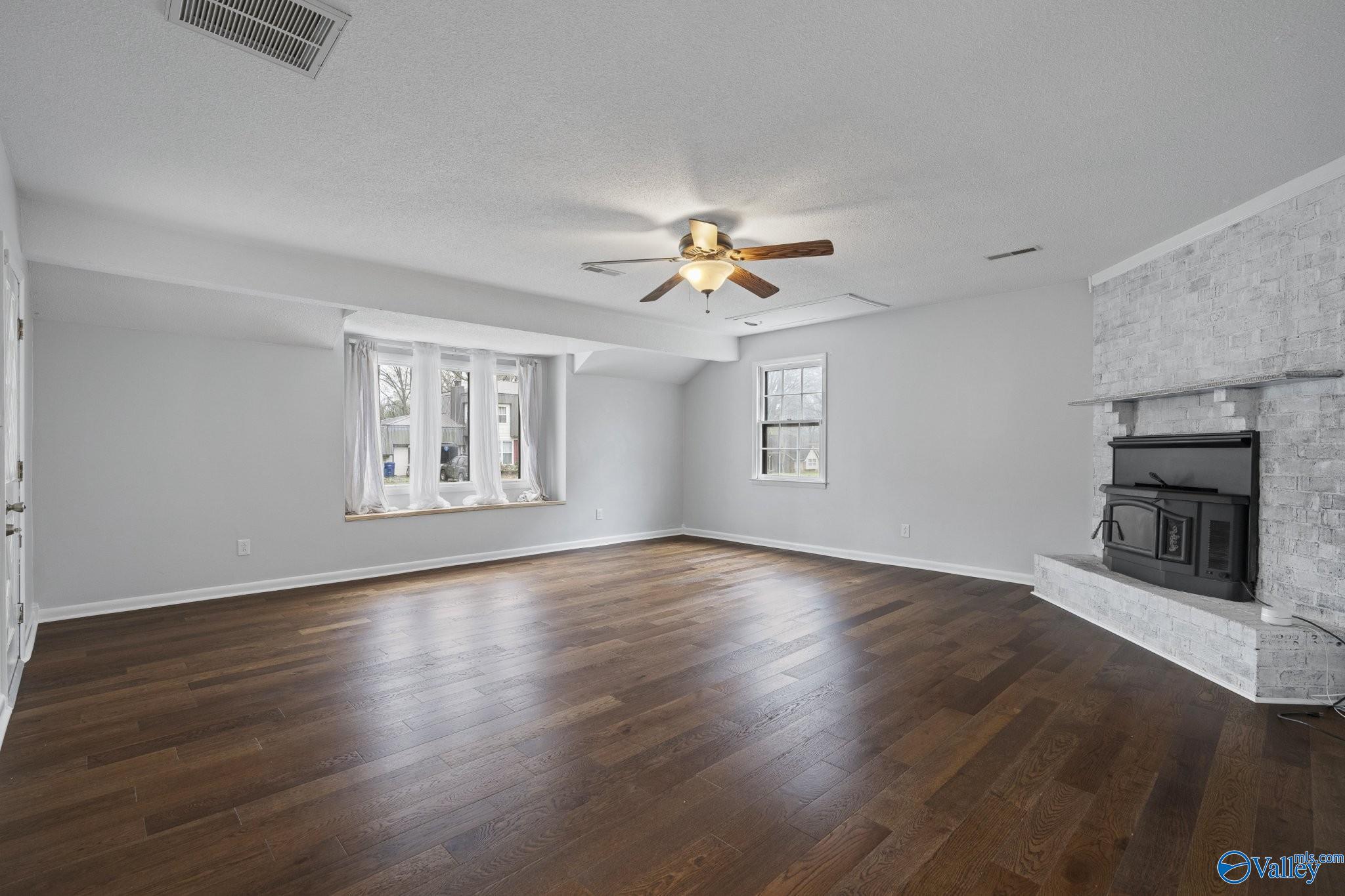 2517 Galahad Drive SE