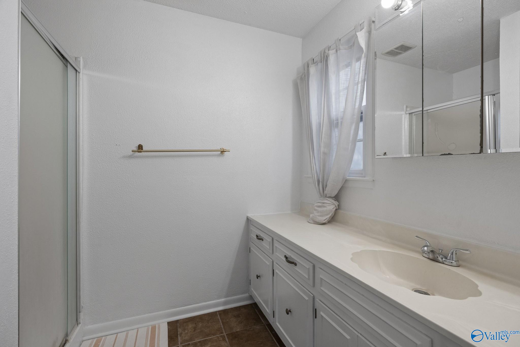 2517 Galahad Drive SE