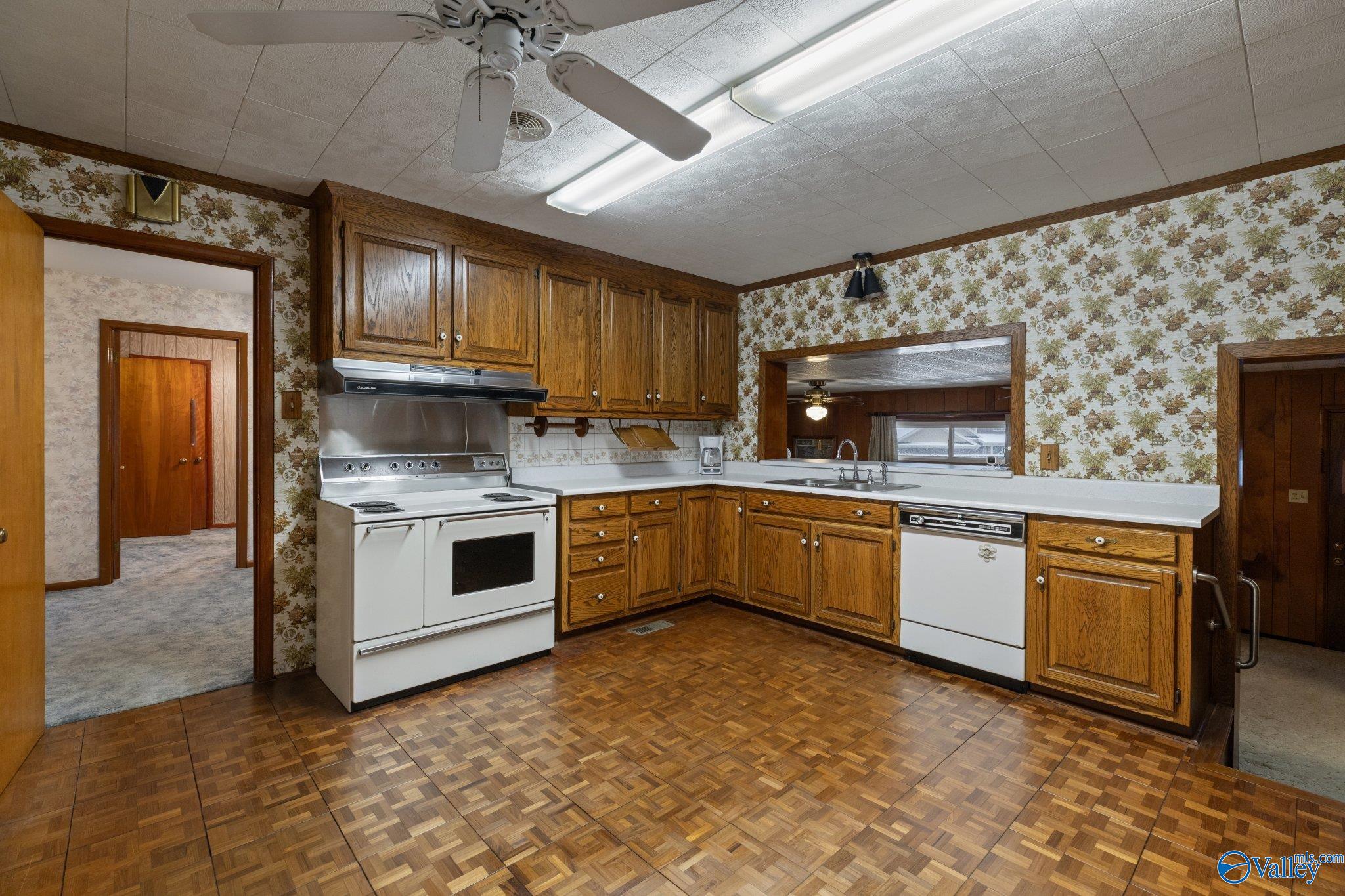 609 Vance Road SW