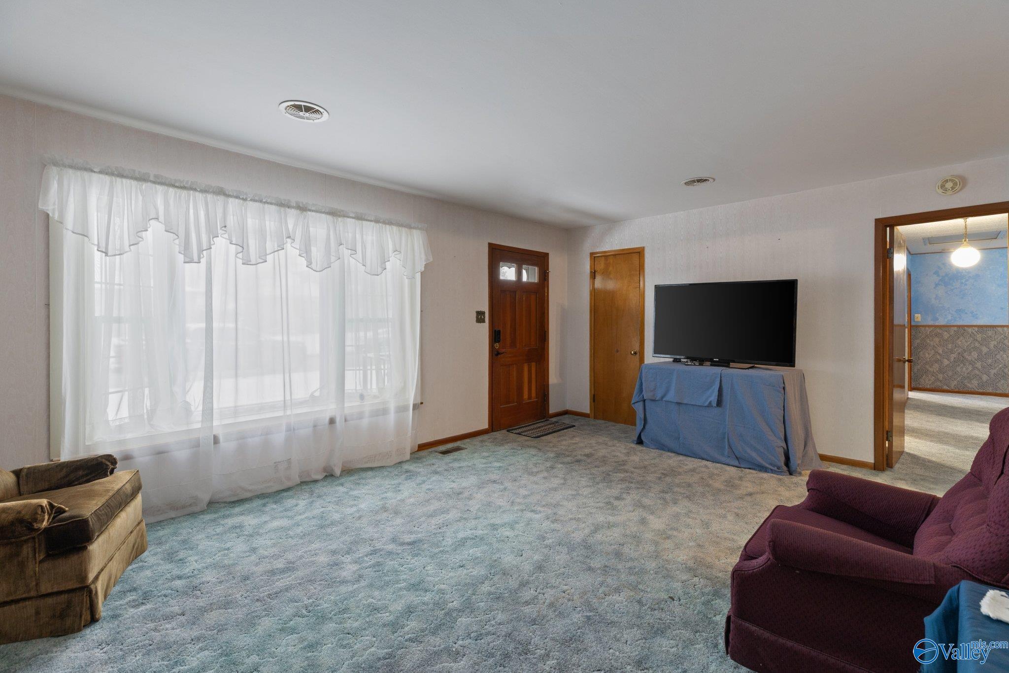 609 Vance Road SW