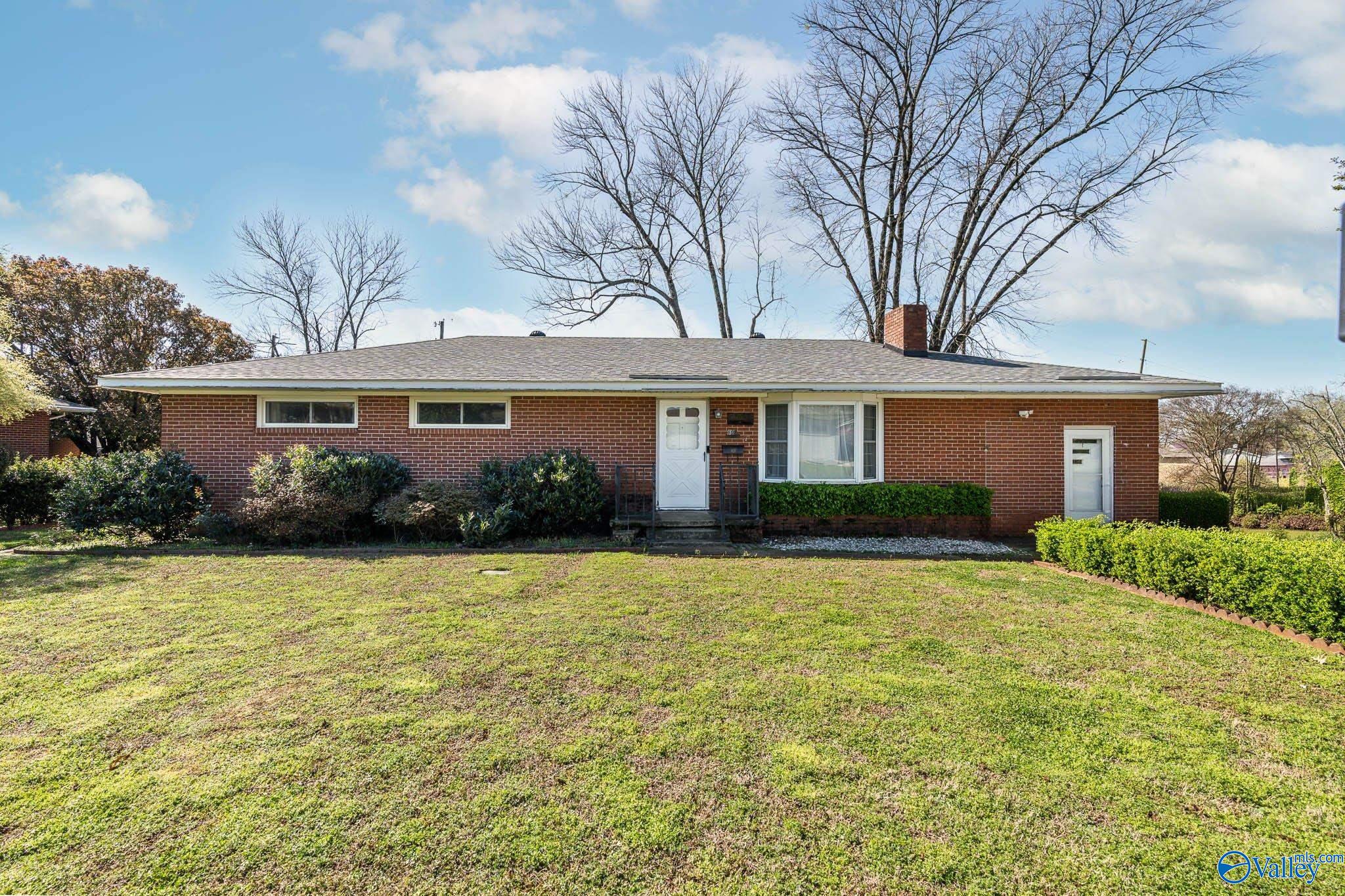 609 Vance Road SW