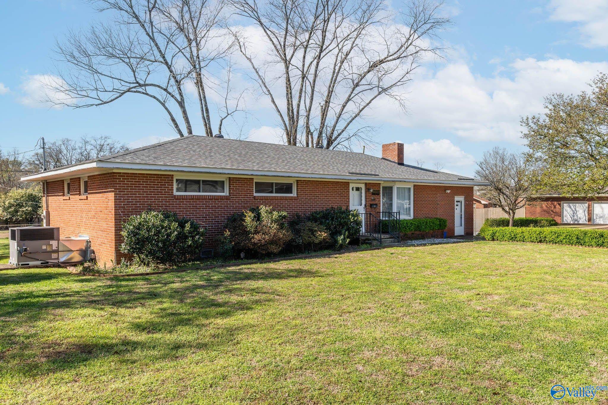 609 Vance Road SW