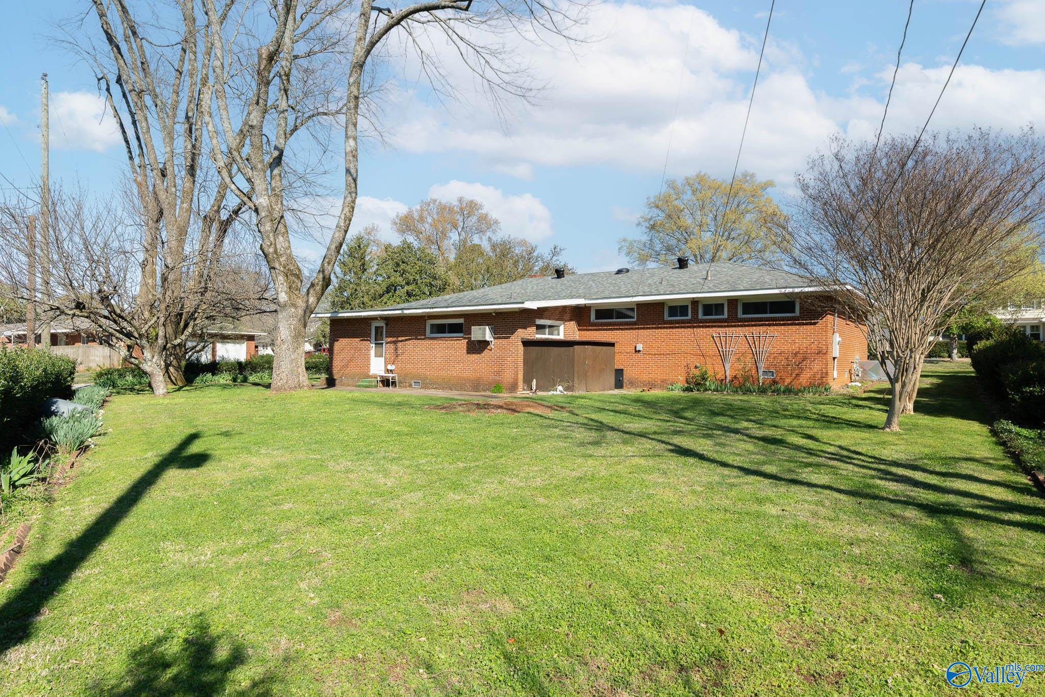 609 Vance Road SW