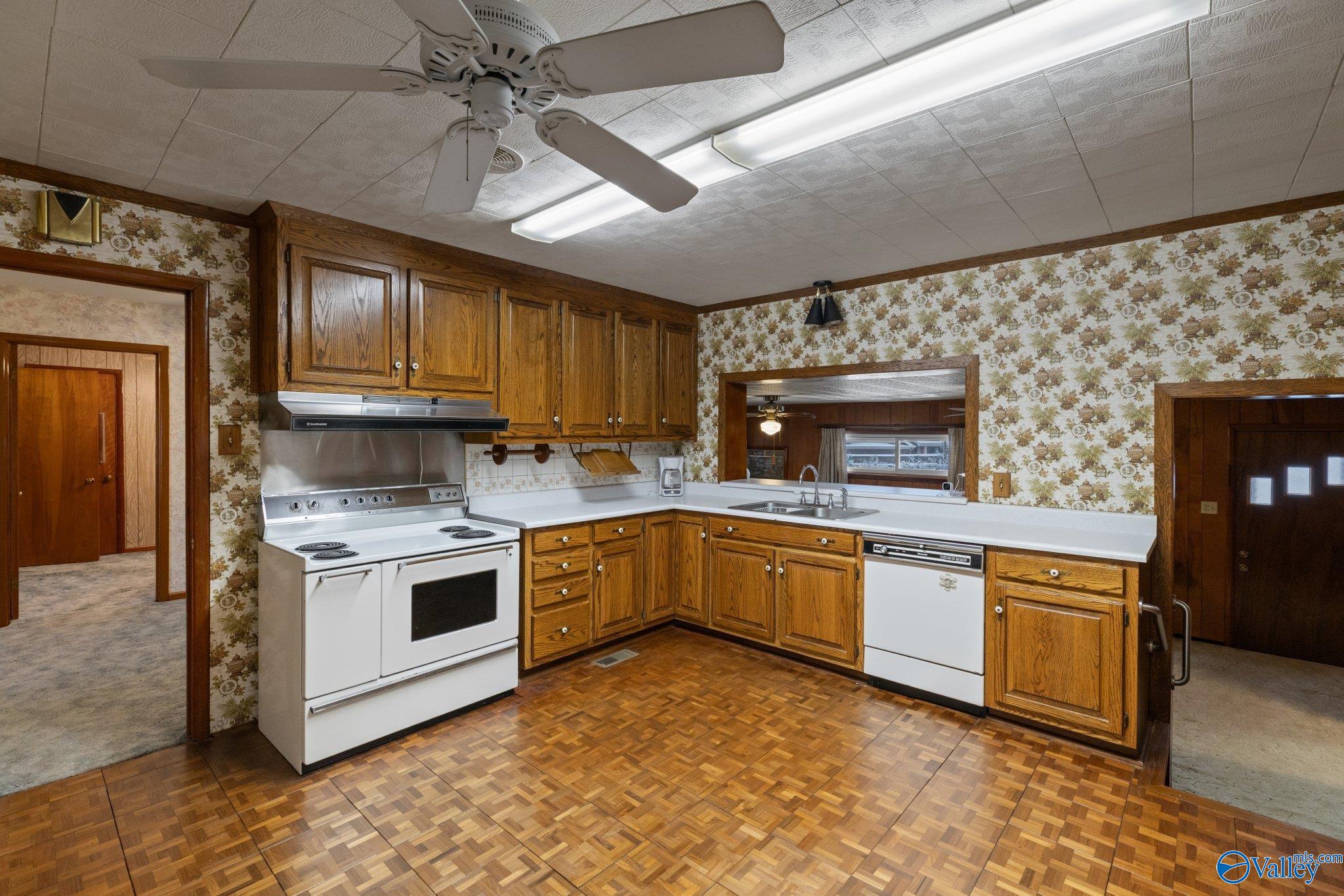 609 Vance Road SW