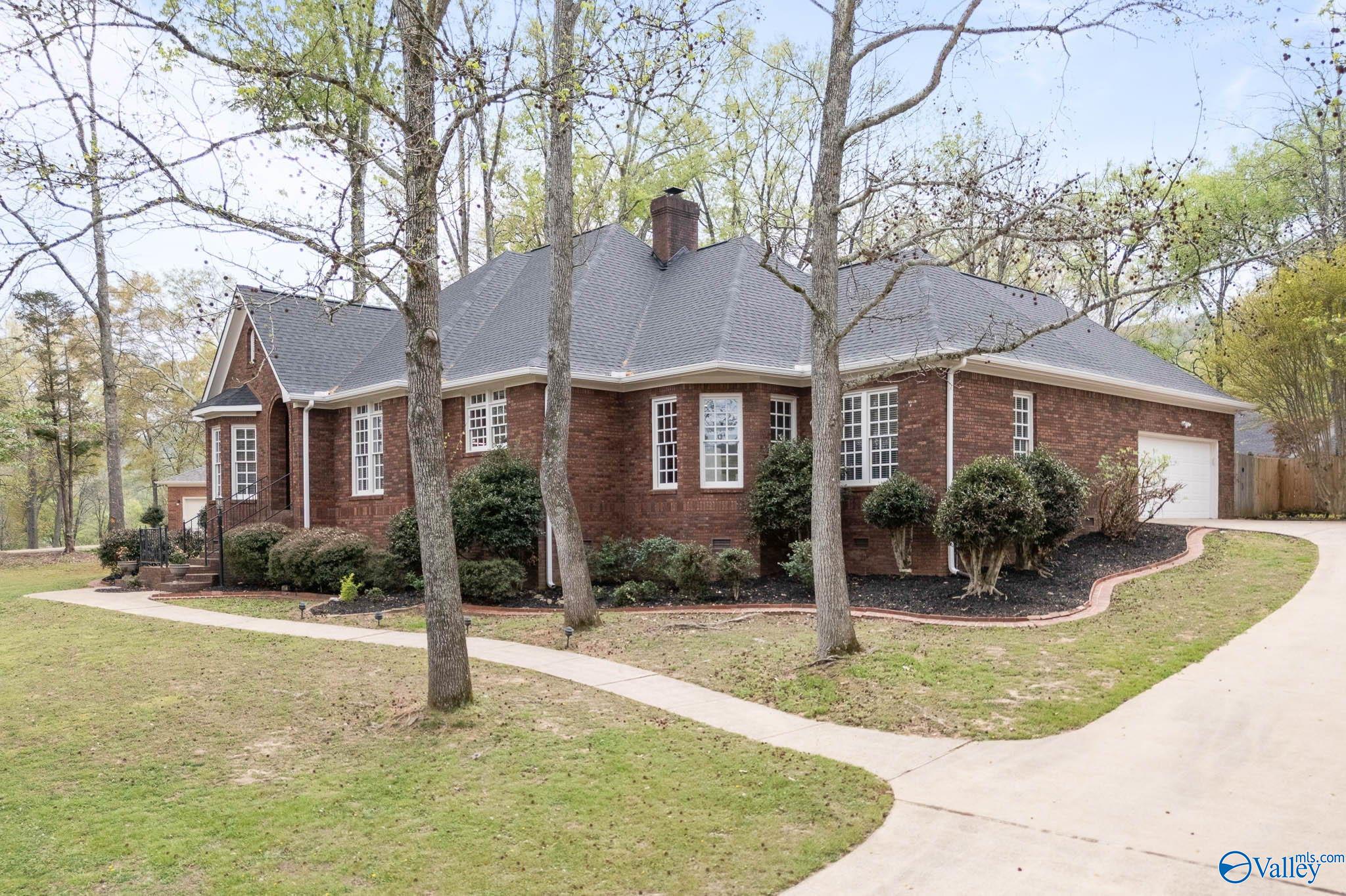 4820 Cove Creek Drive SE