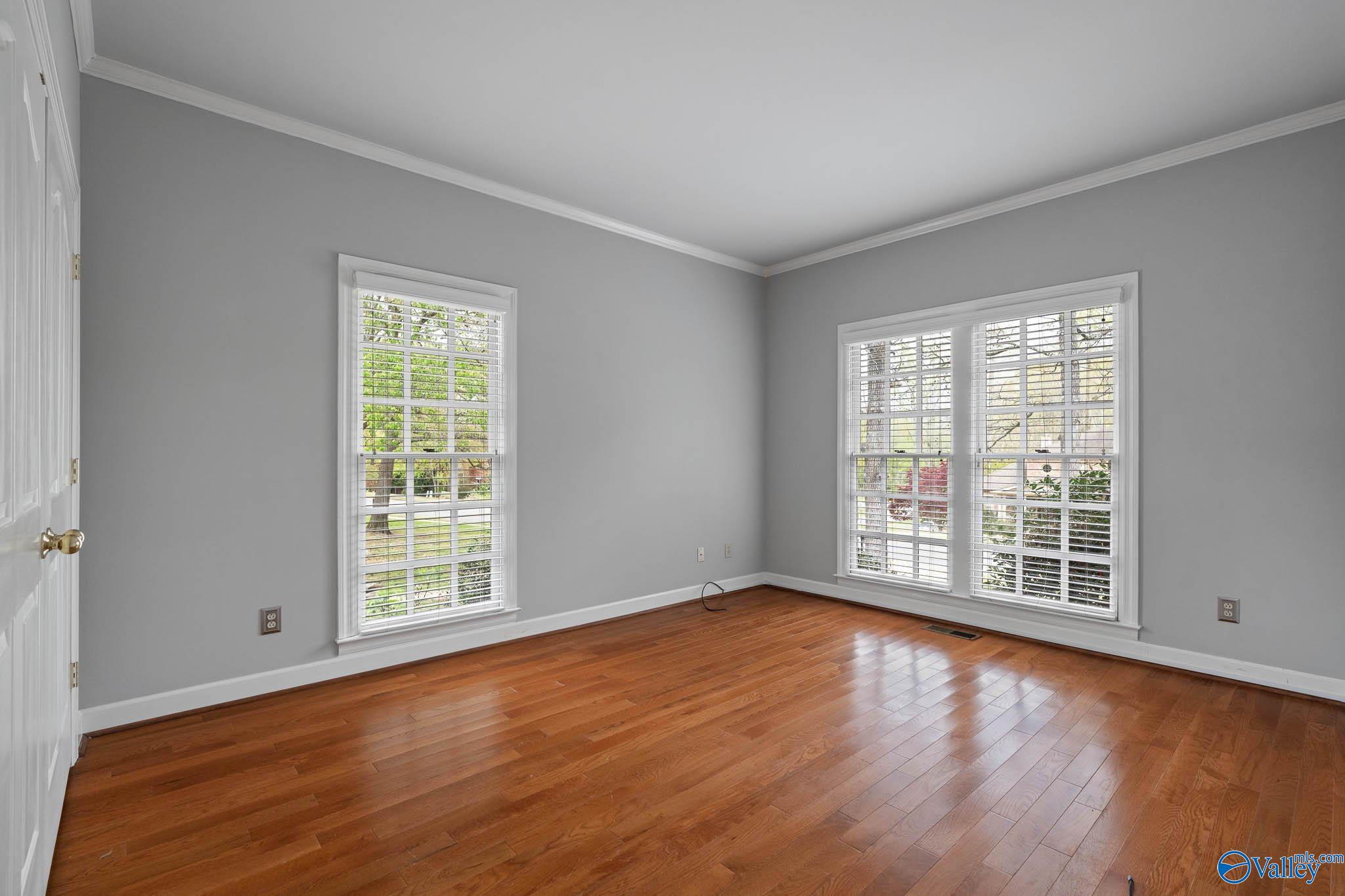 4820 Cove Creek Drive SE