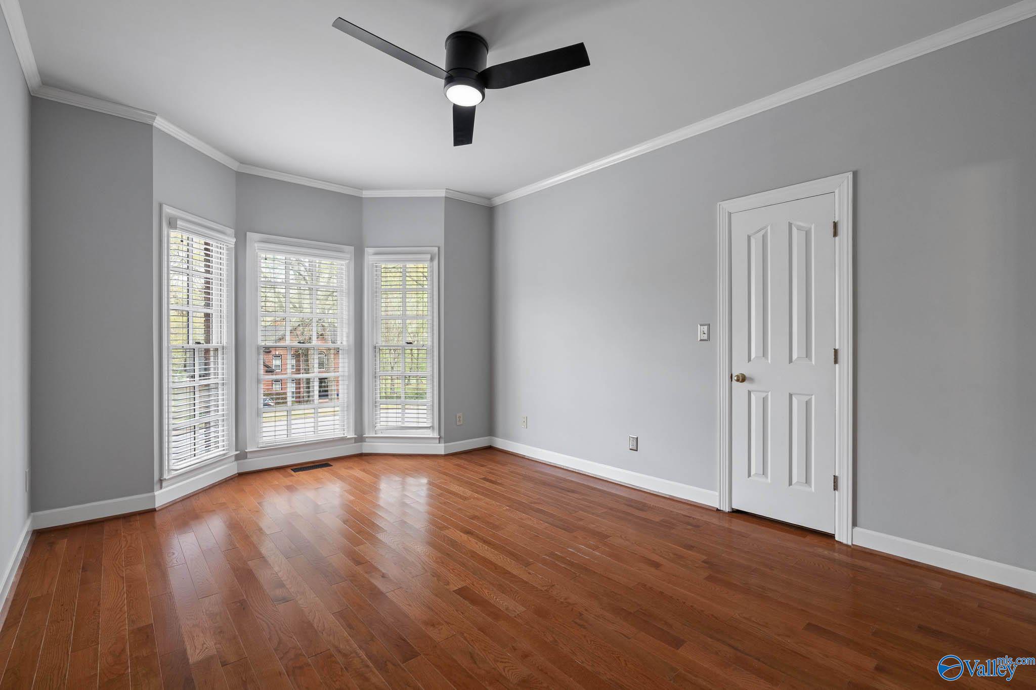 4820 Cove Creek Drive SE