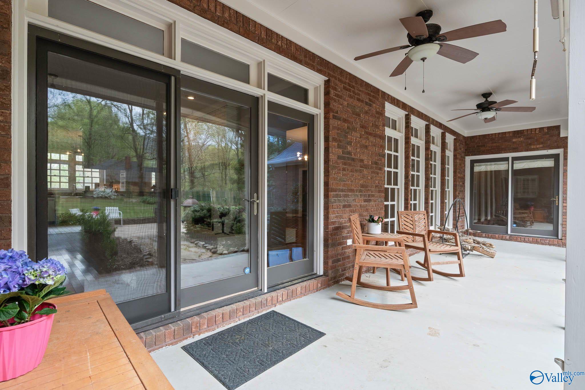 4820 Cove Creek Drive SE