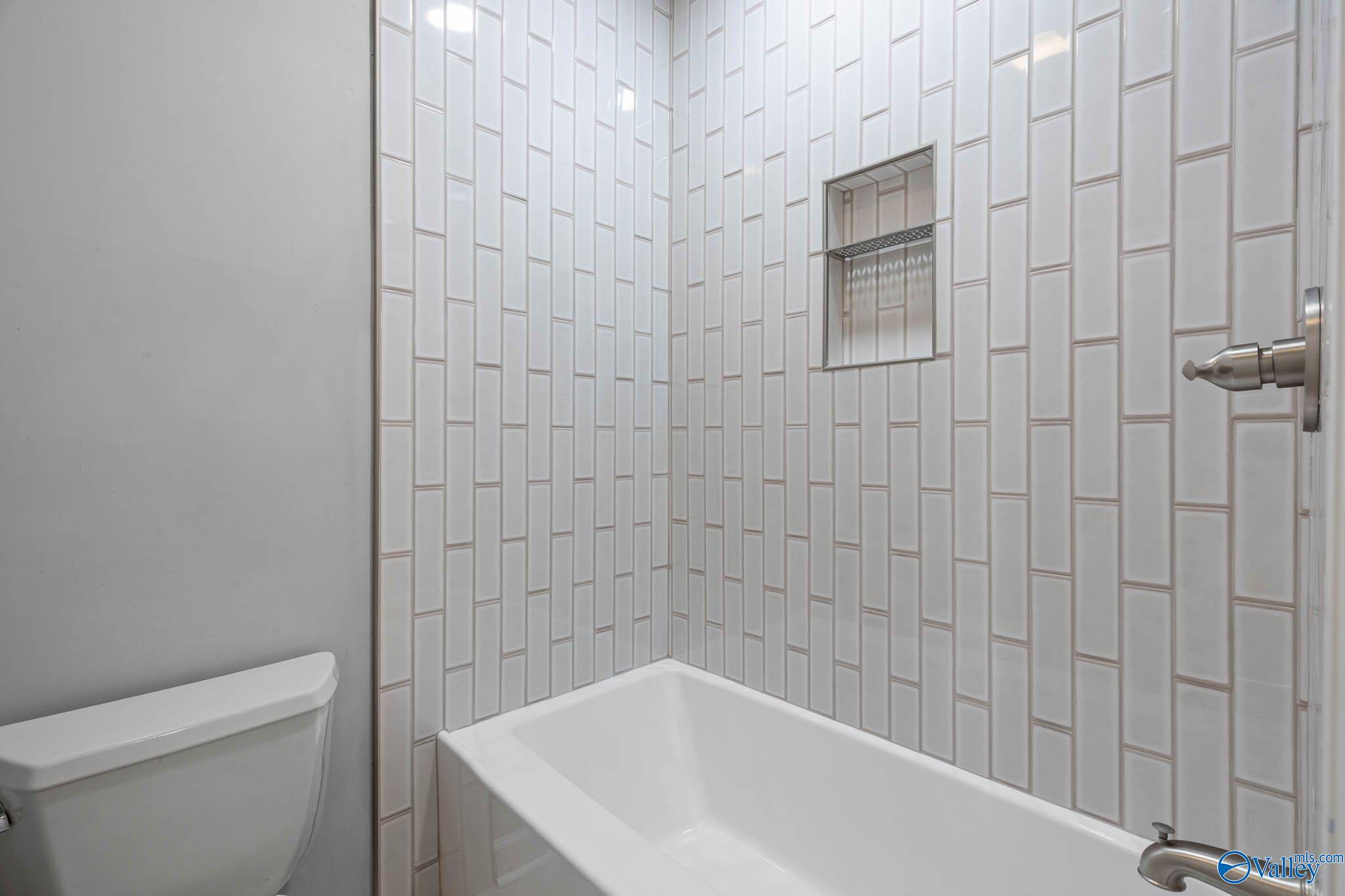 4820 Cove Creek Drive SE