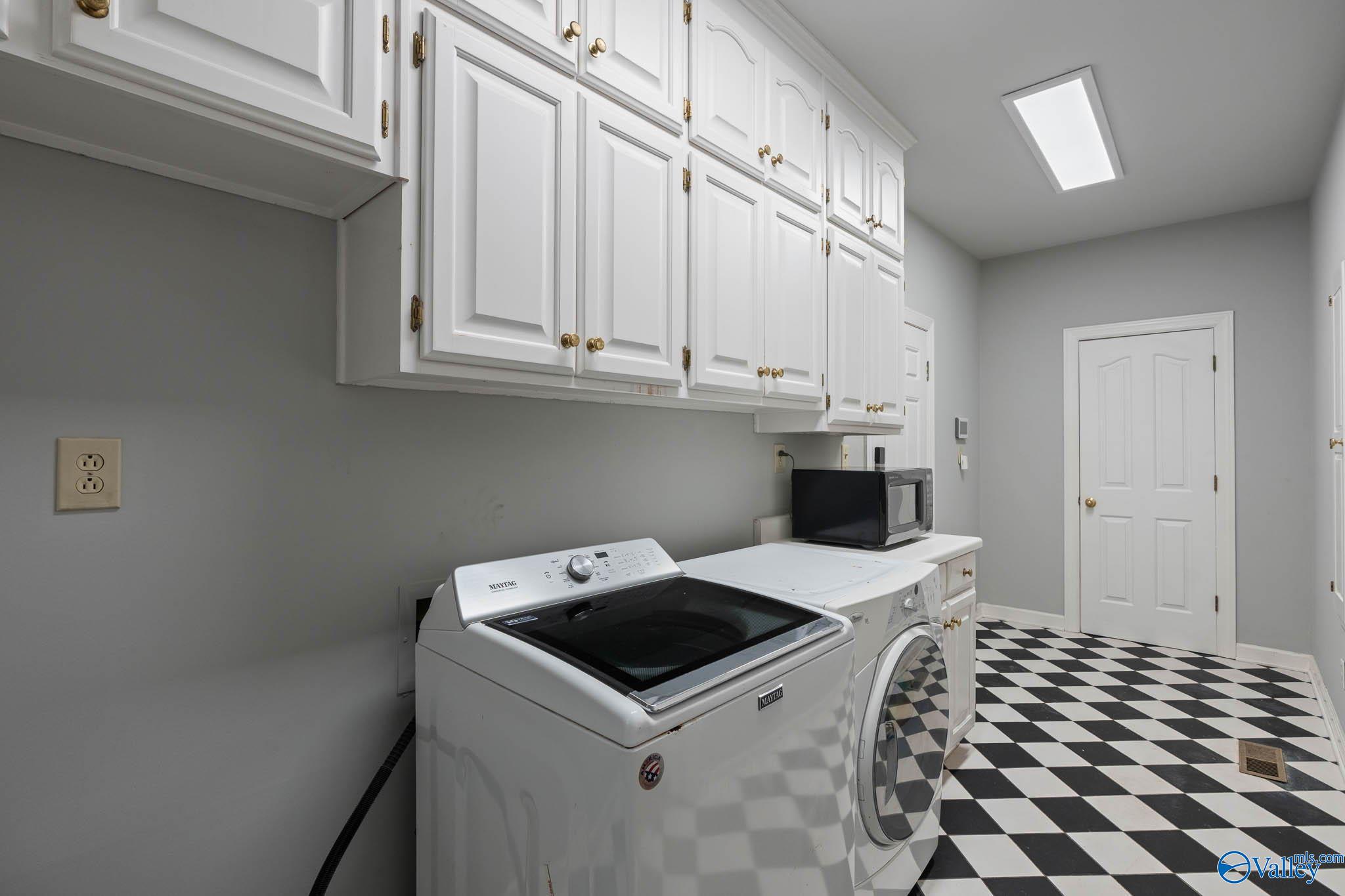 4820 Cove Creek Drive SE