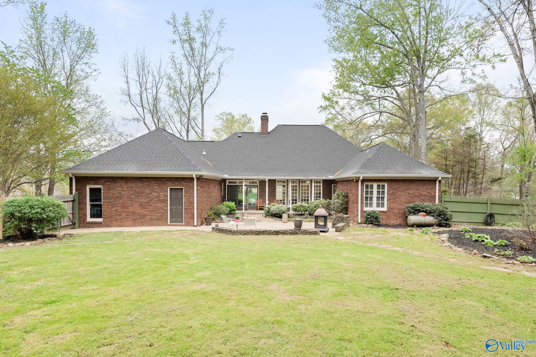 4820 Cove Creek Drive SE