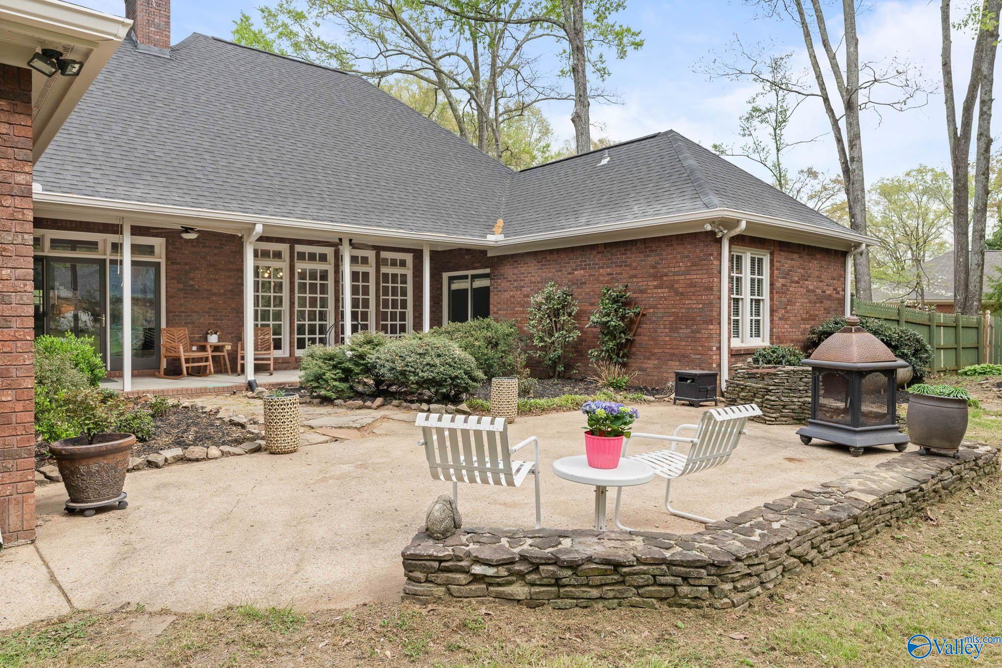 4820 Cove Creek Drive SE