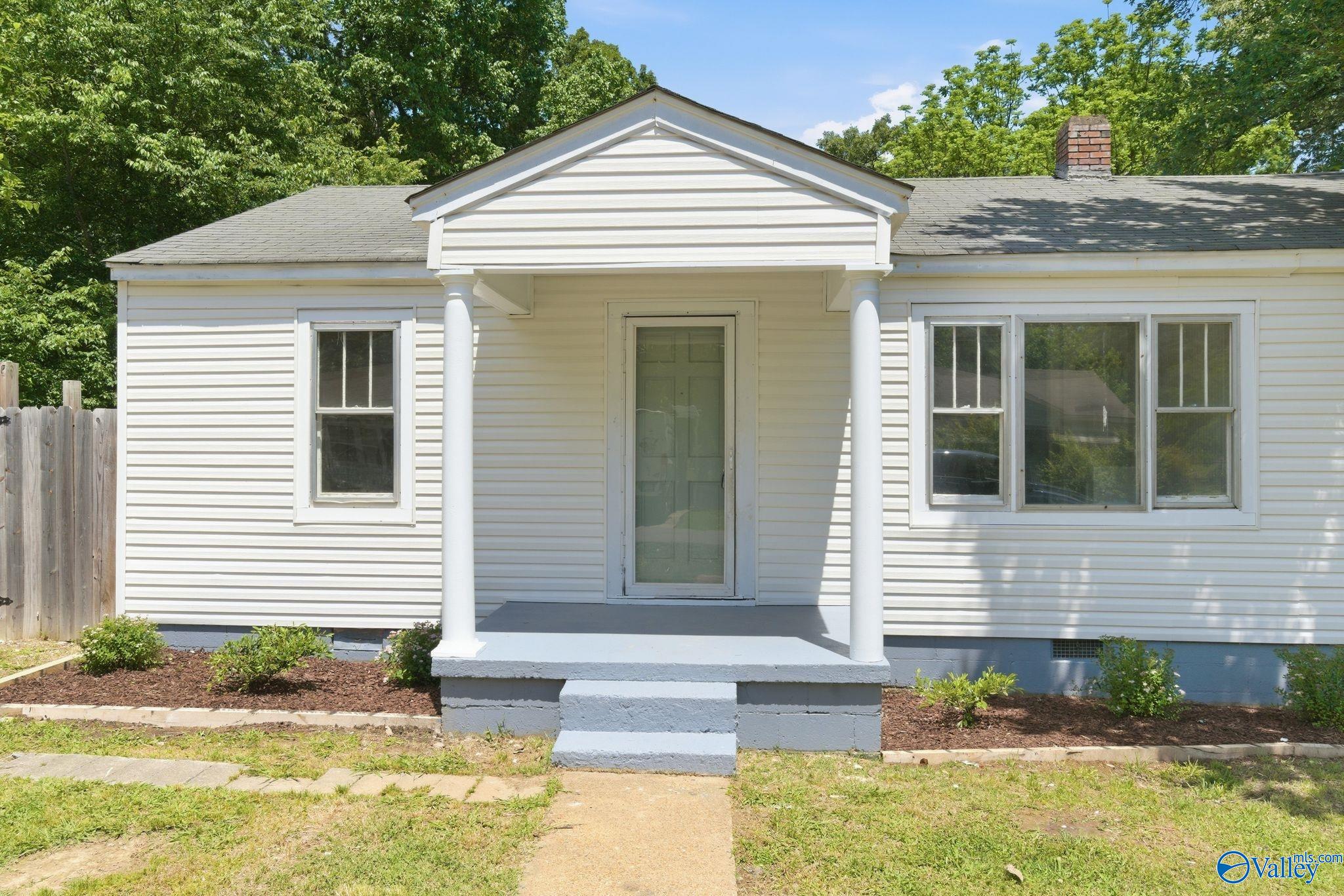 1206 Tower Street
