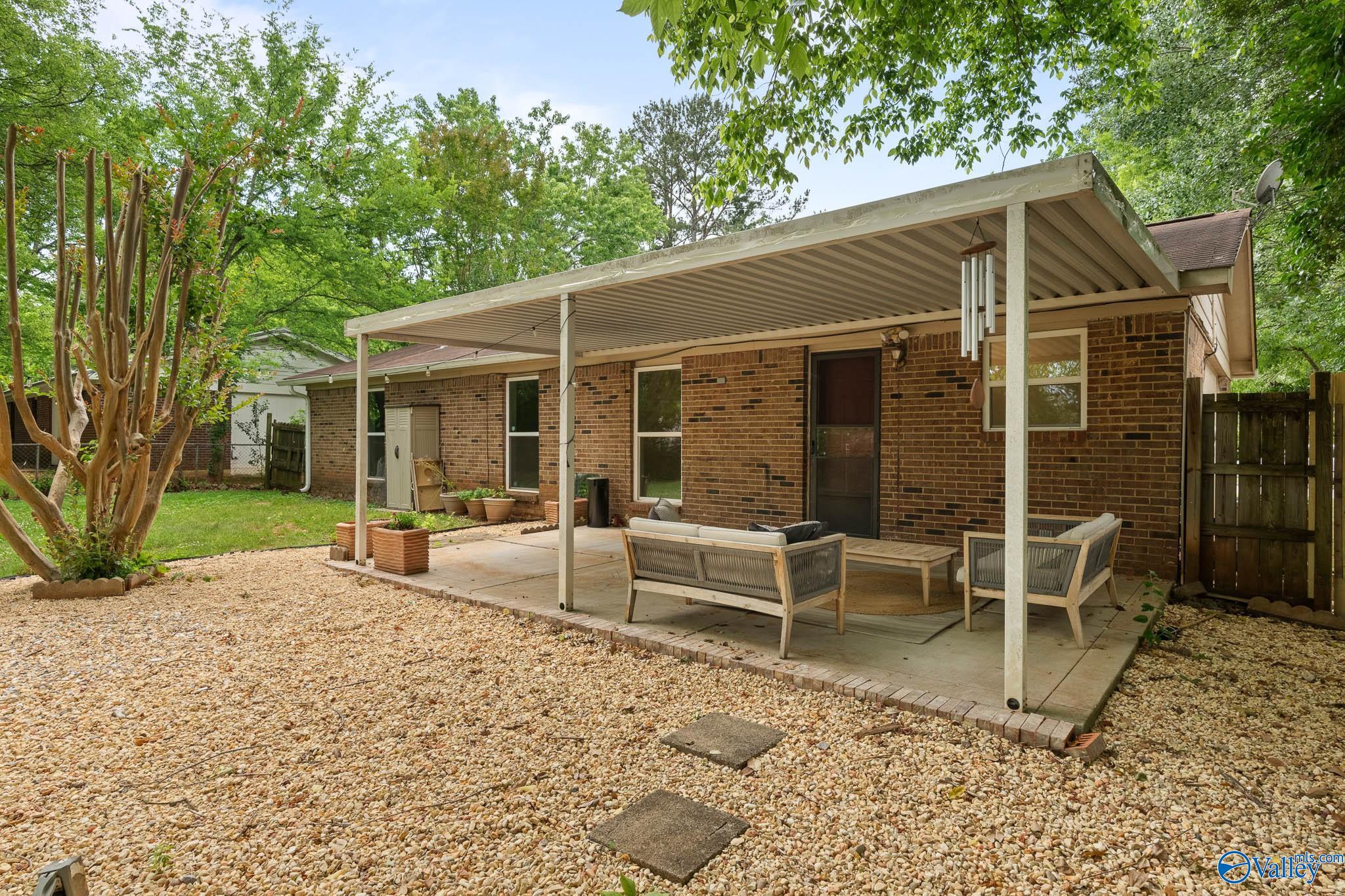 3613 White Oak Way SW