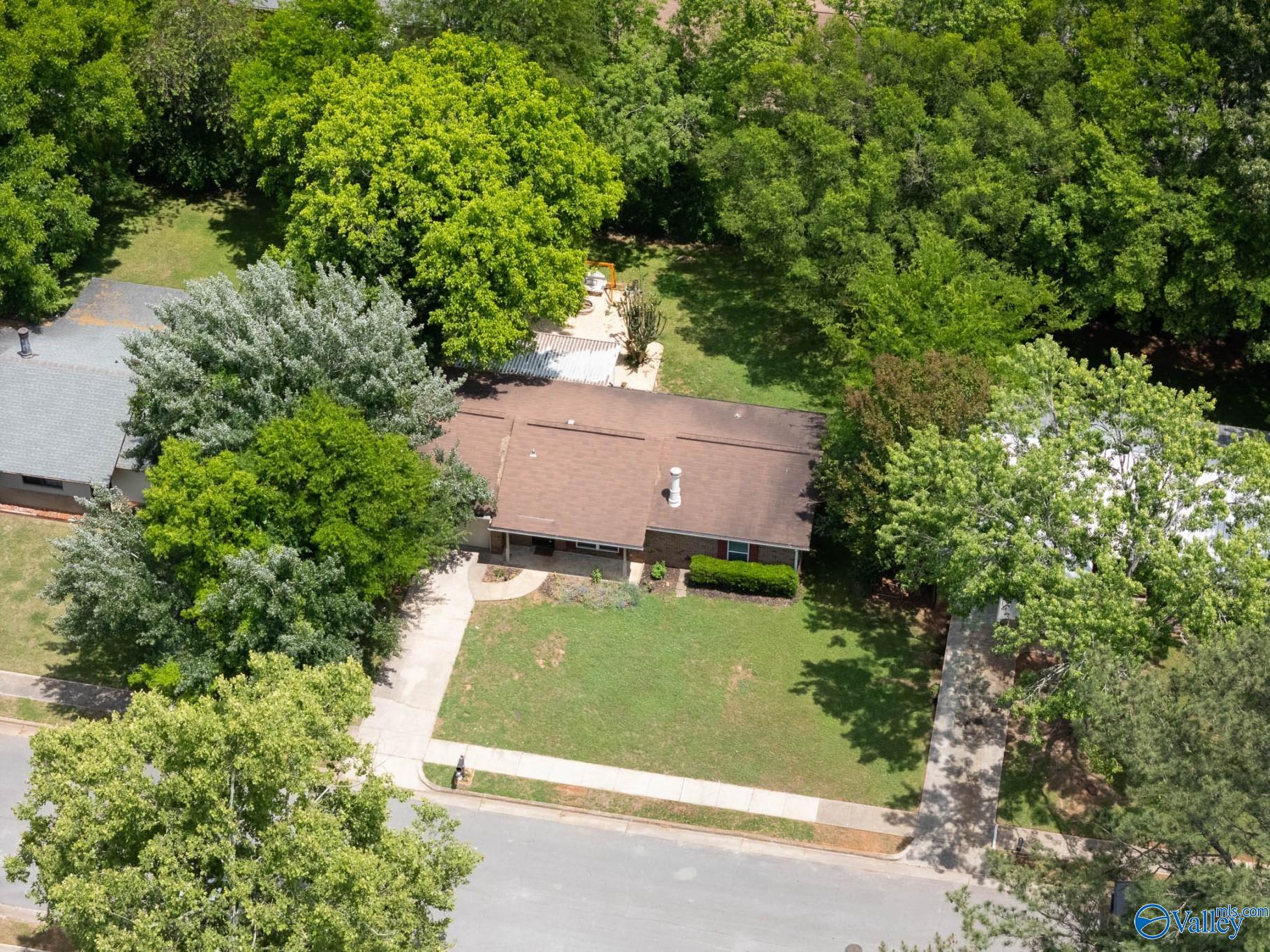 3613 White Oak Way SW