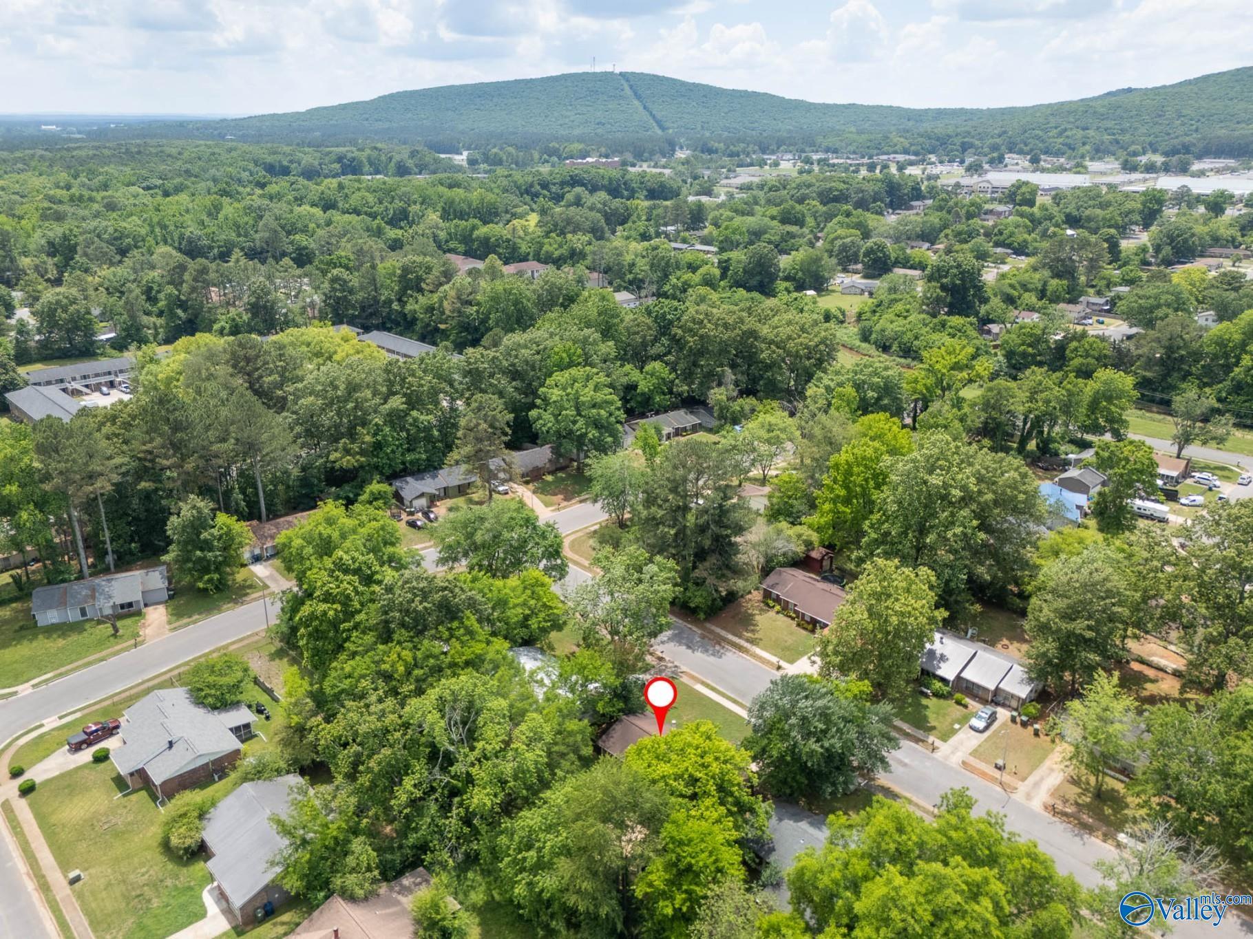 3613 White Oak Way SW