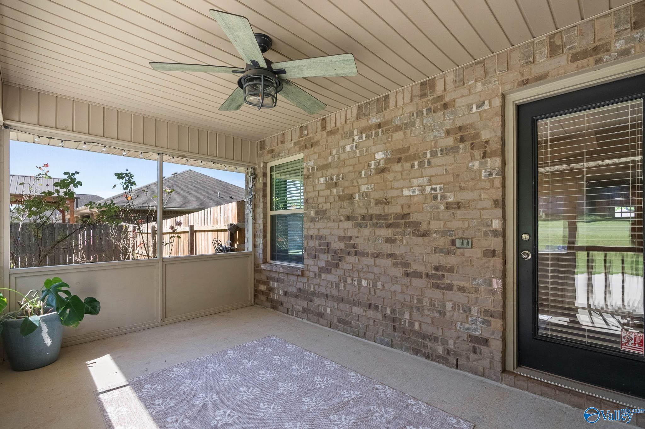 139 Lazy Oak Drive