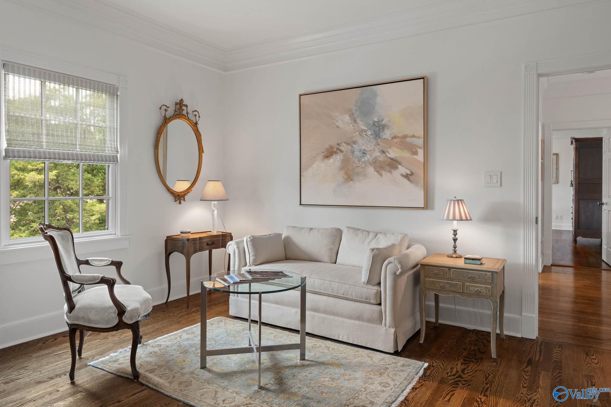 26 Saint James Square SE