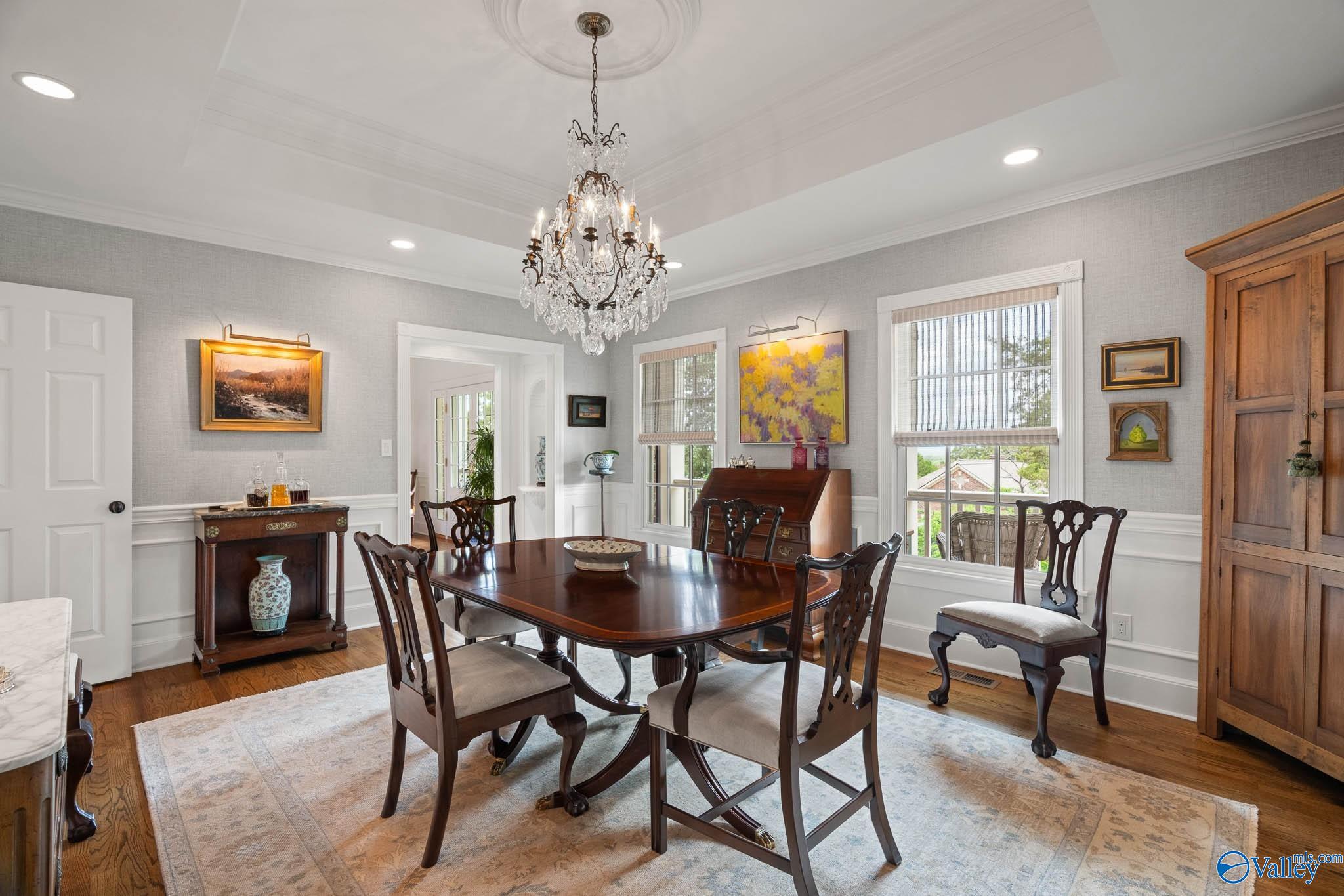 26 Saint James Square SE