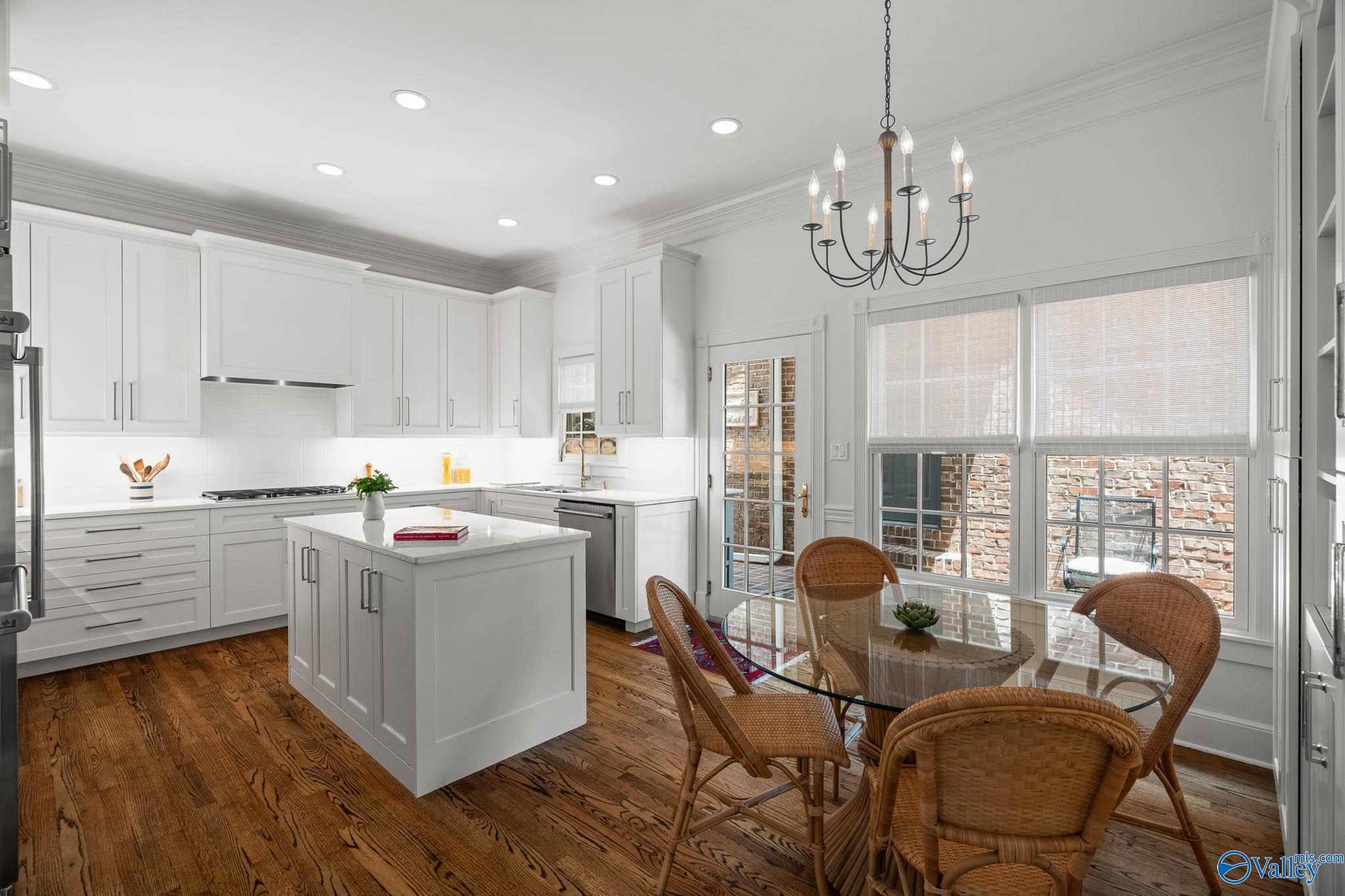 26 Saint James Square SE