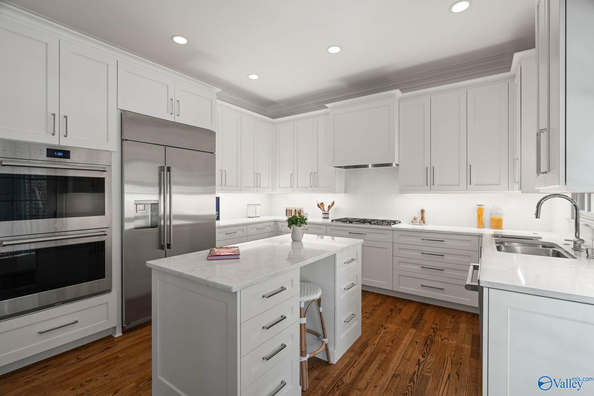 26 Saint James Square SE