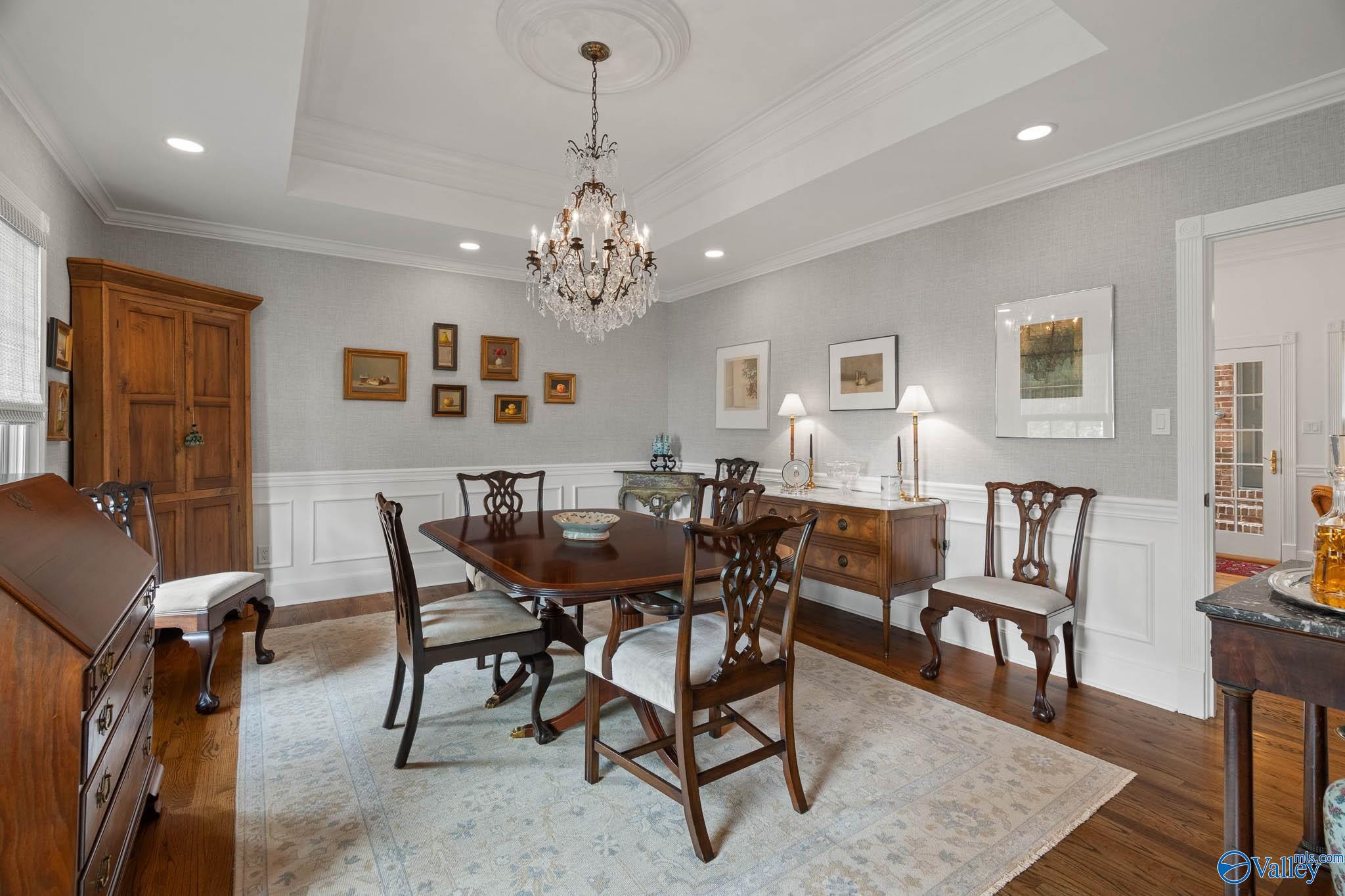 26 Saint James Square SE