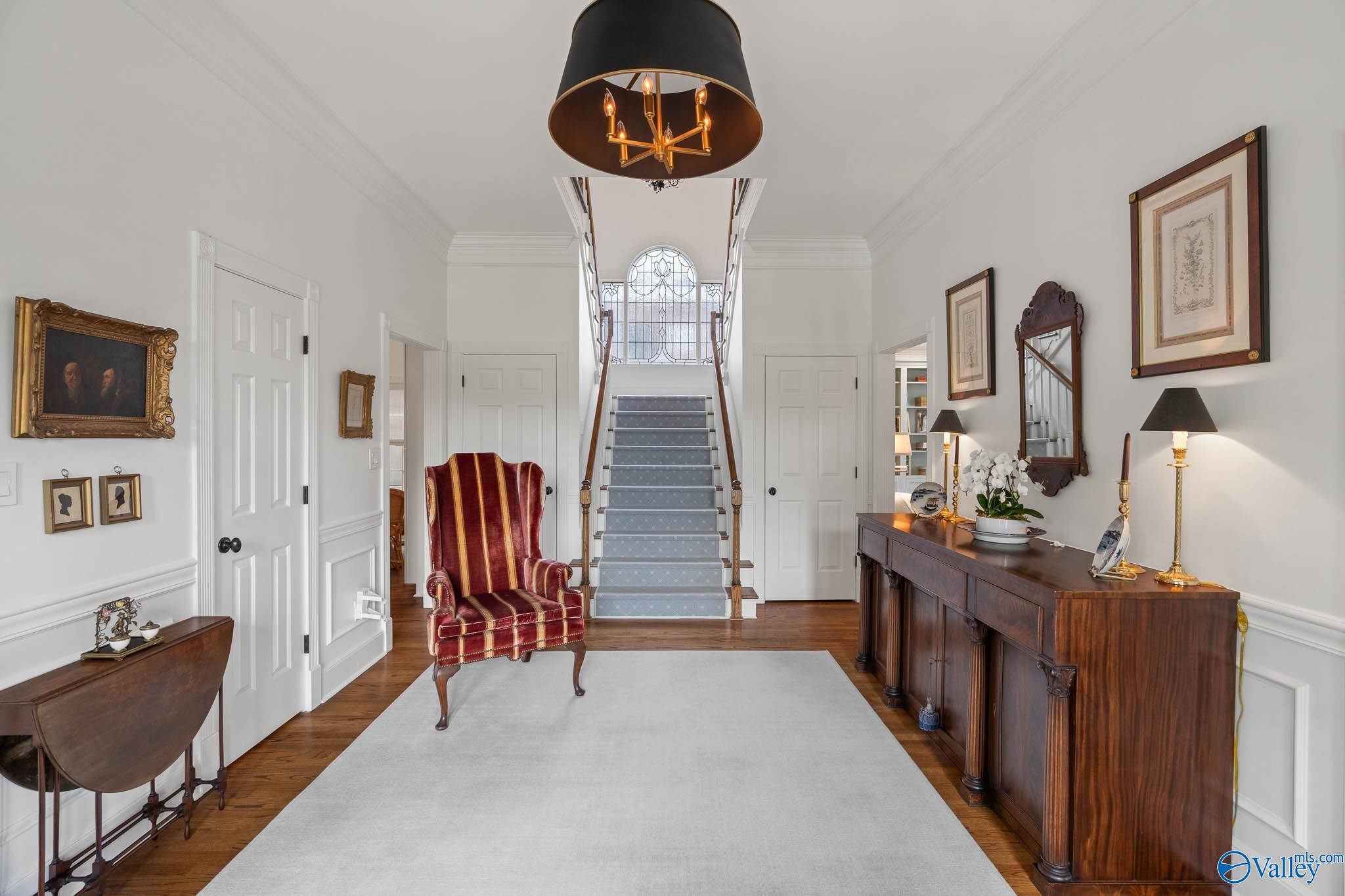 26 Saint James Square SE