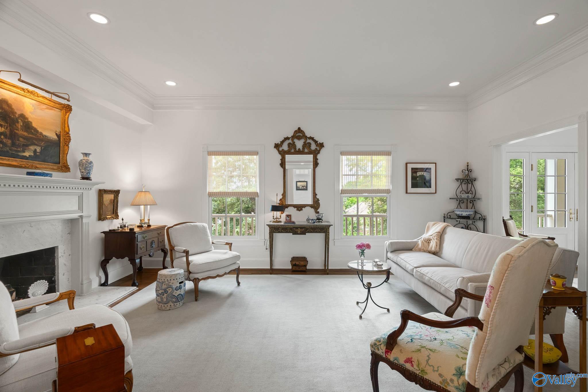 26 Saint James Square SE