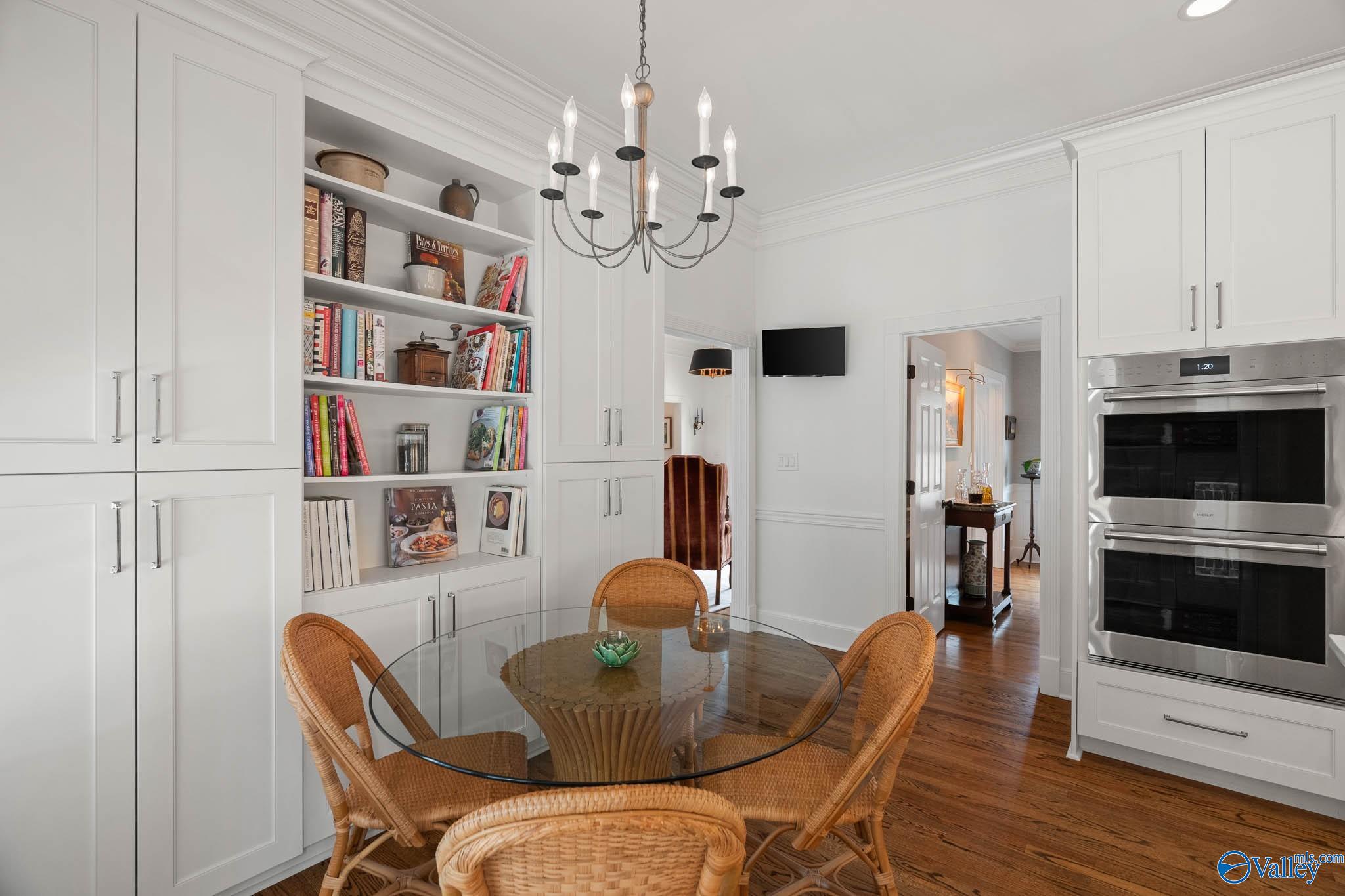 26 Saint James Square SE