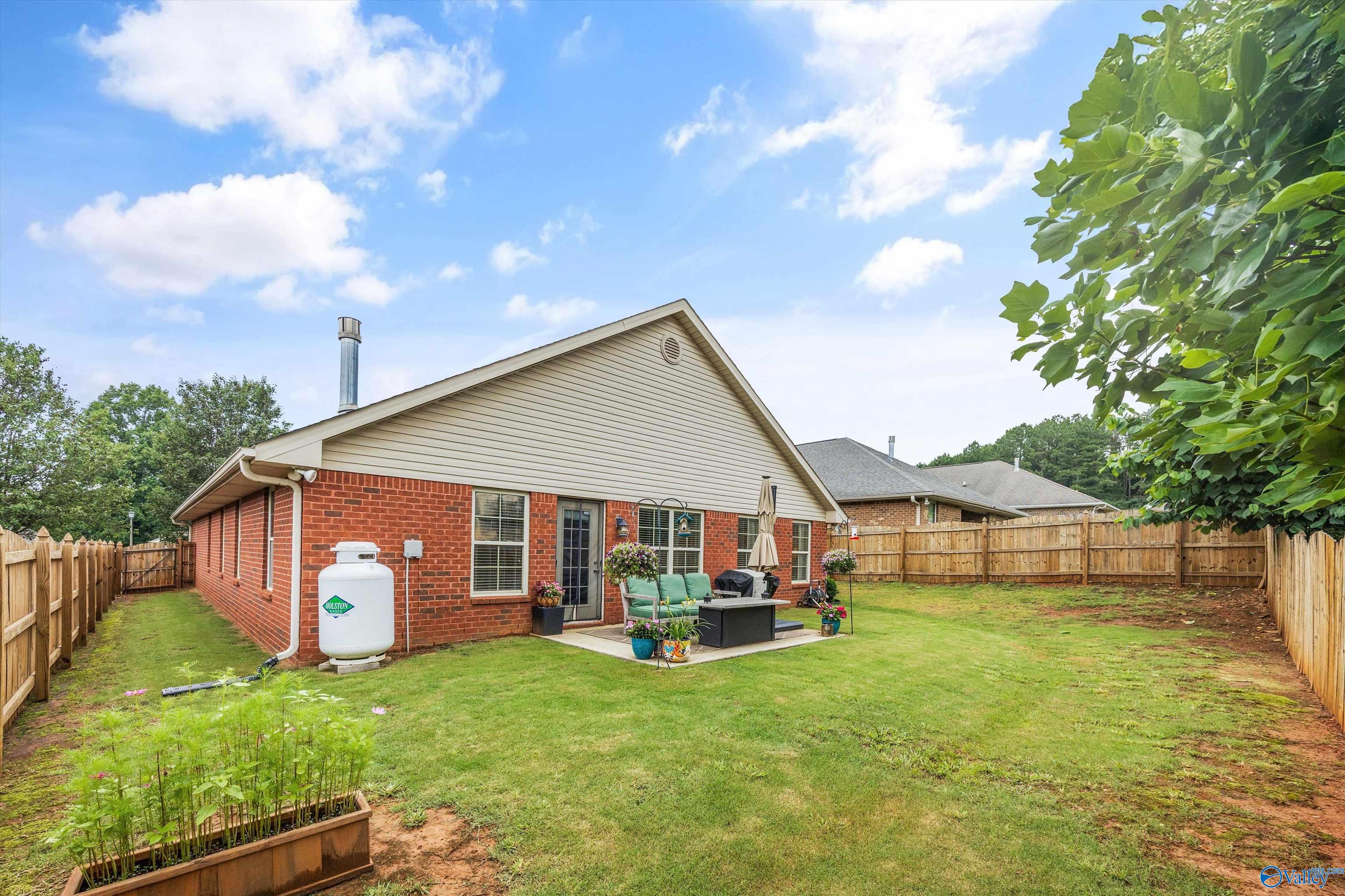 108 Oak Shade Drive