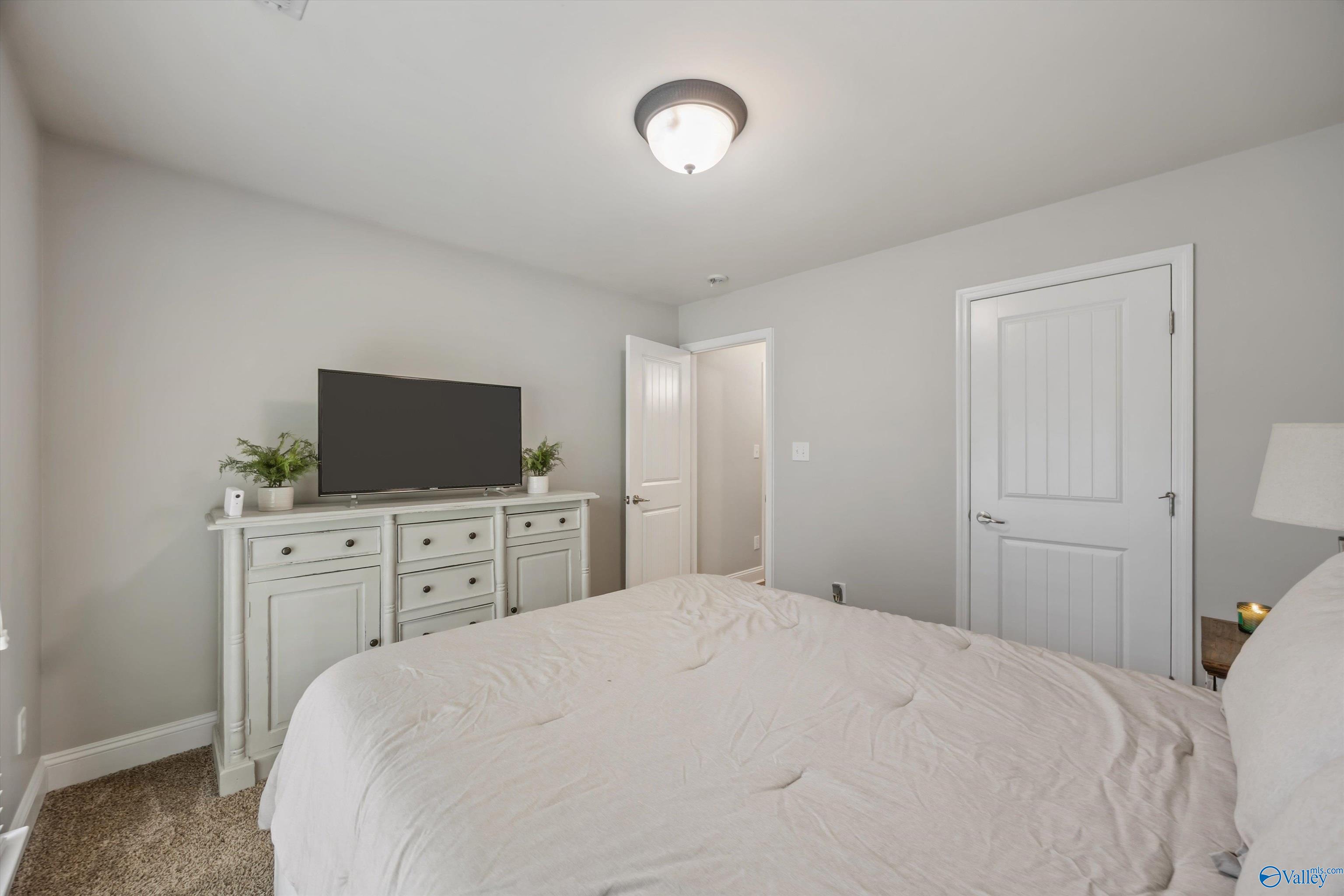 108 Oak Shade Drive