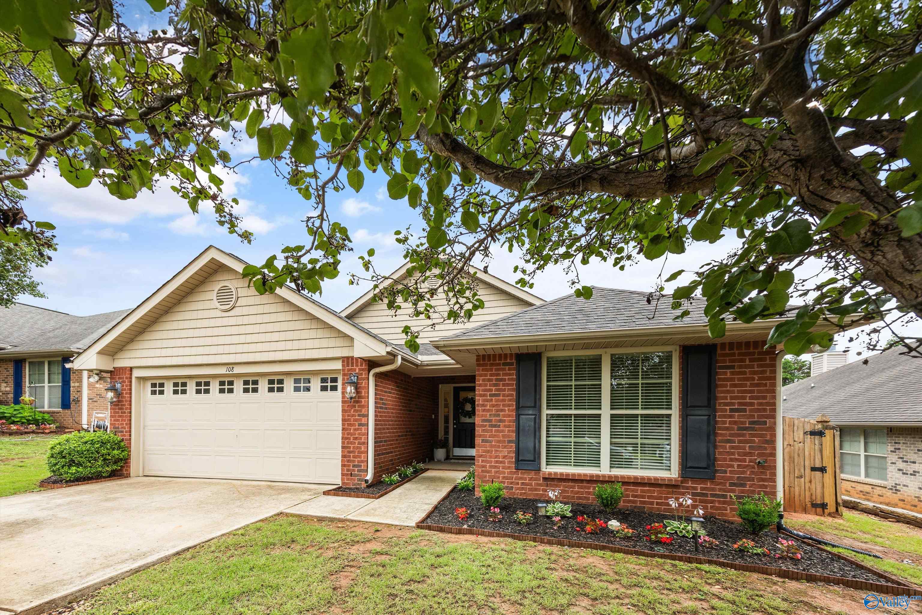 108 Oak Shade Drive