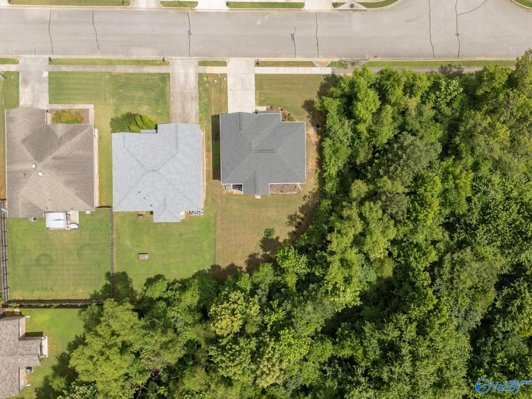 222 Laramie Circle NW