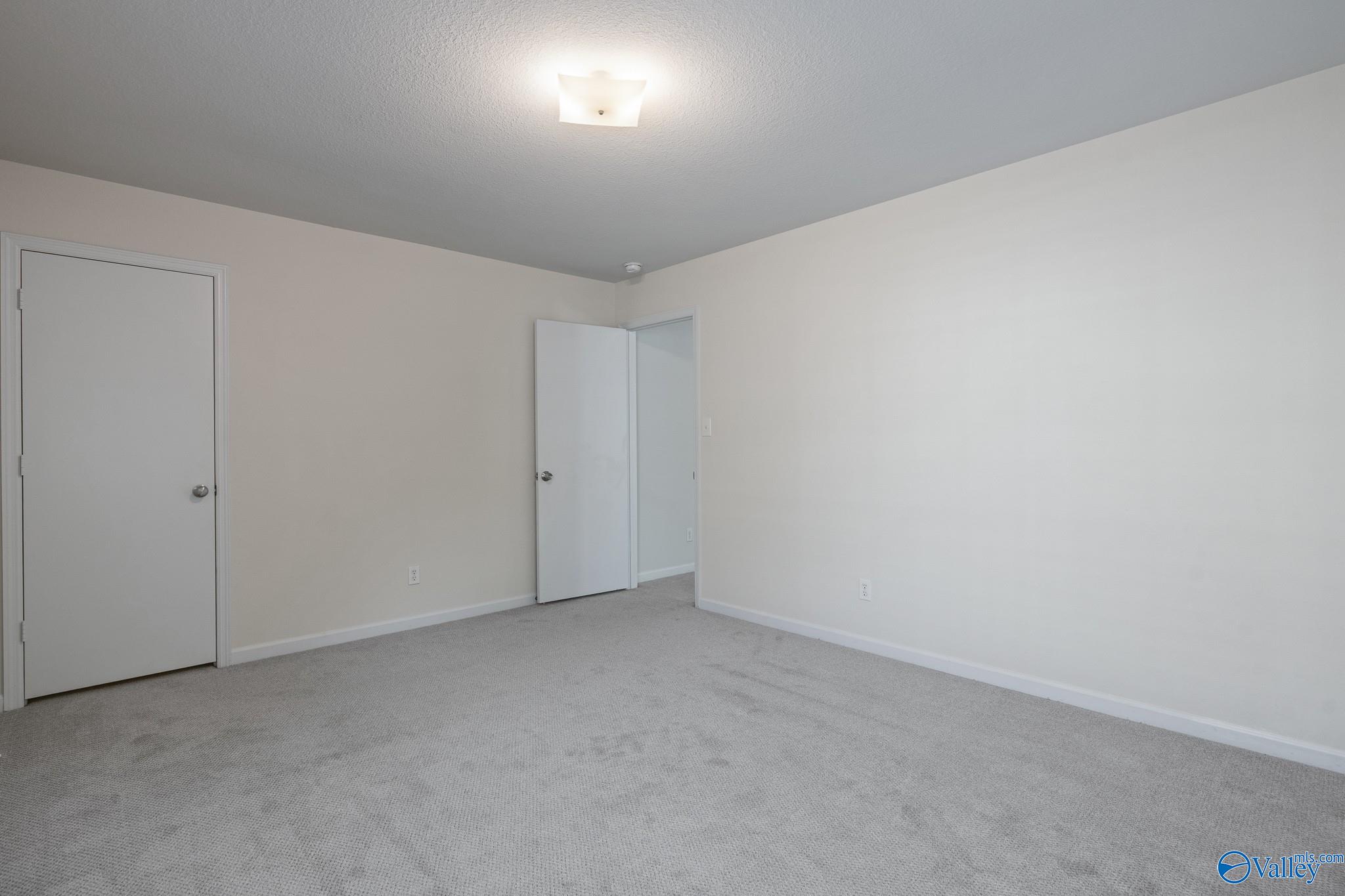 222 Laramie Circle NW