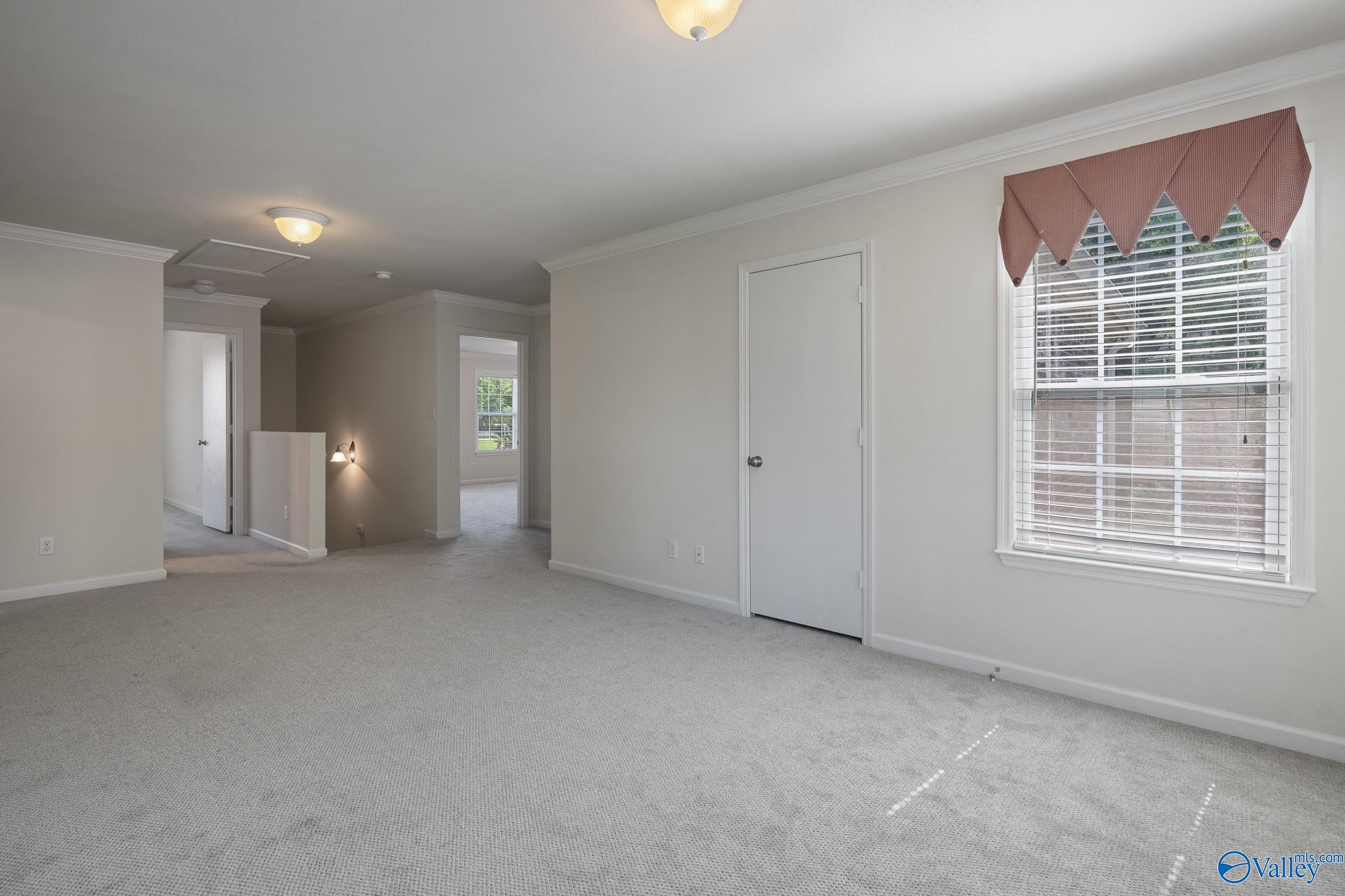 222 Laramie Circle NW