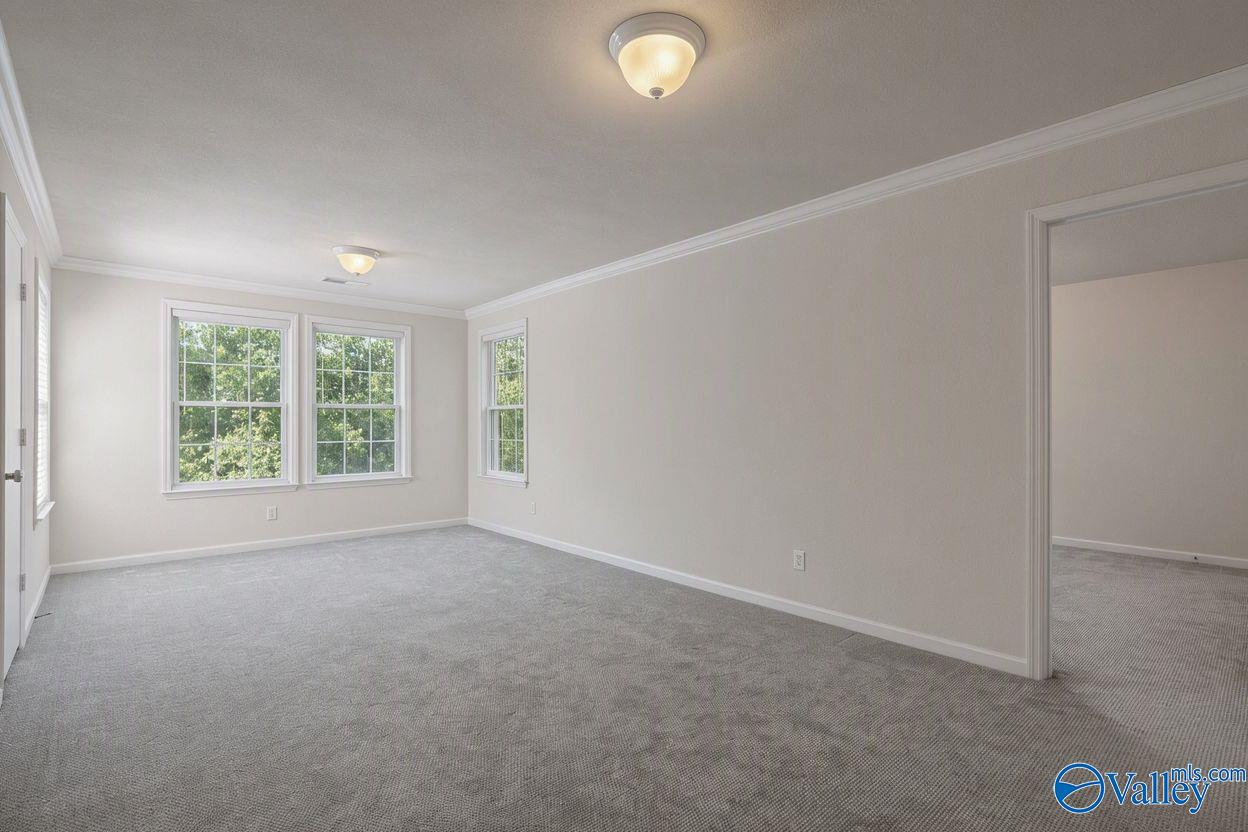 222 Laramie Circle NW