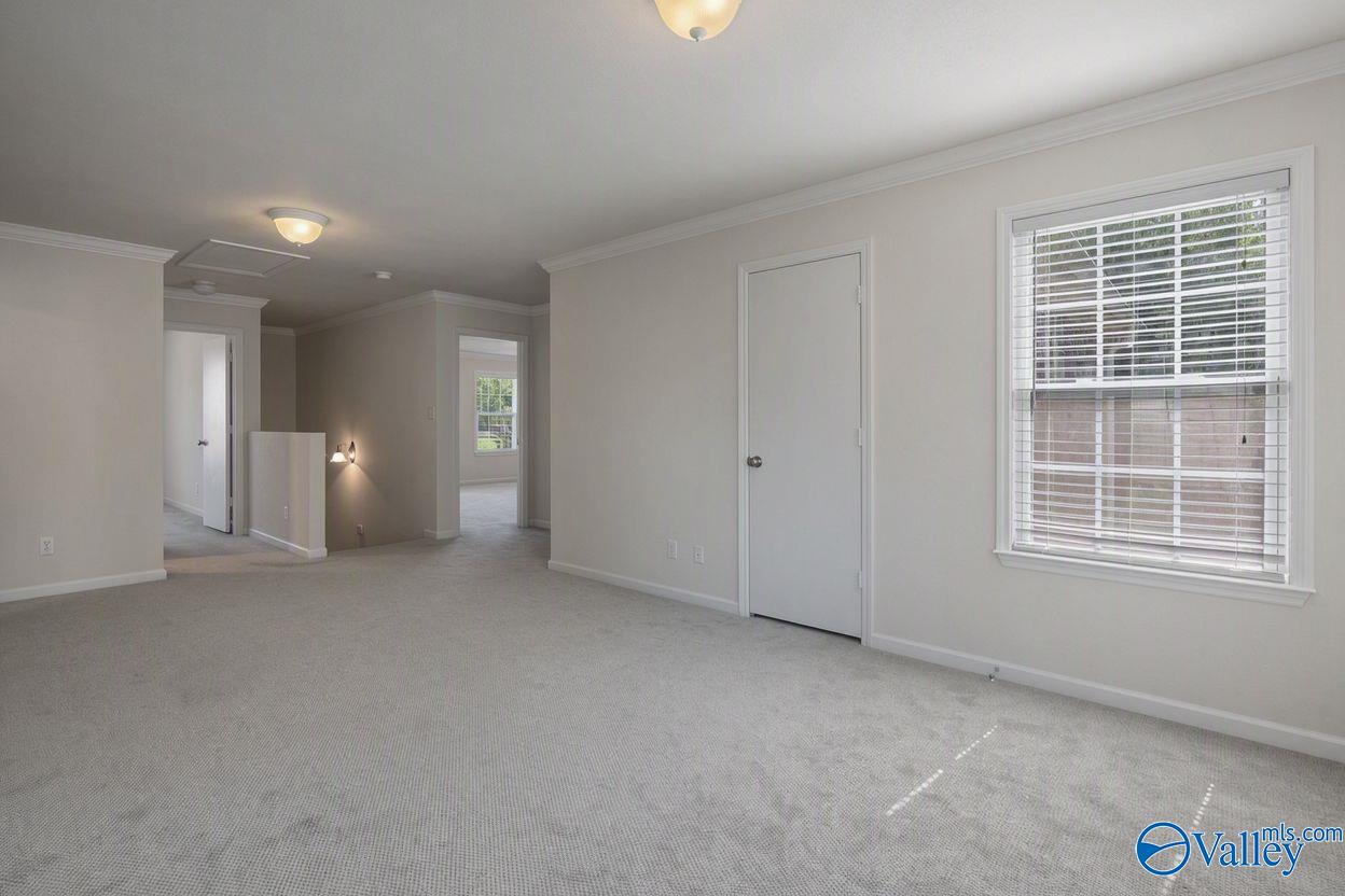 222 Laramie Circle NW